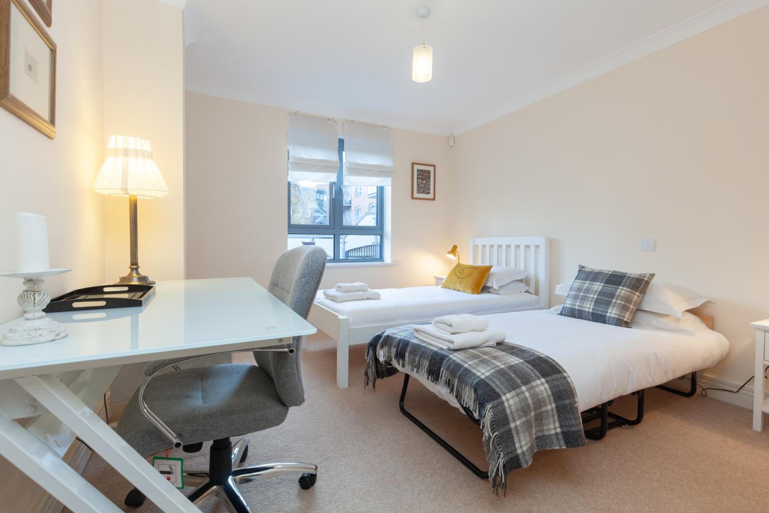 Oxford Vacations - Two-bedroom apartment in Jericho (oxskfh) - Property Image 4