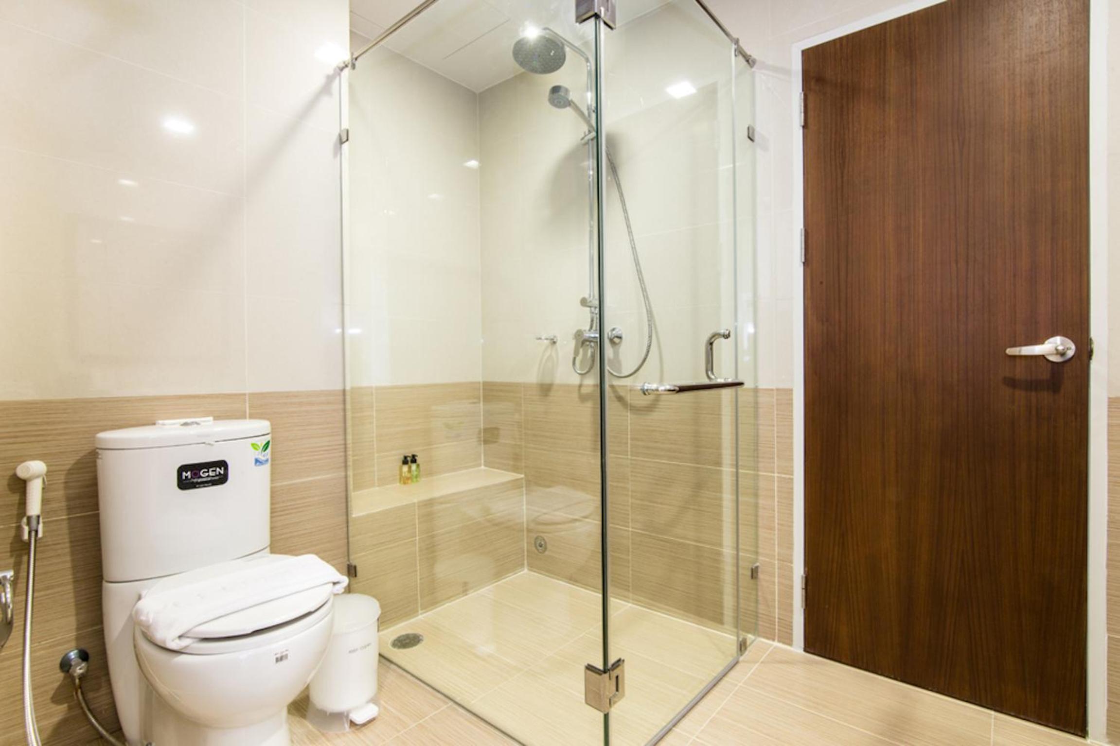 First Choice Grand Suites Sha Plus Extra