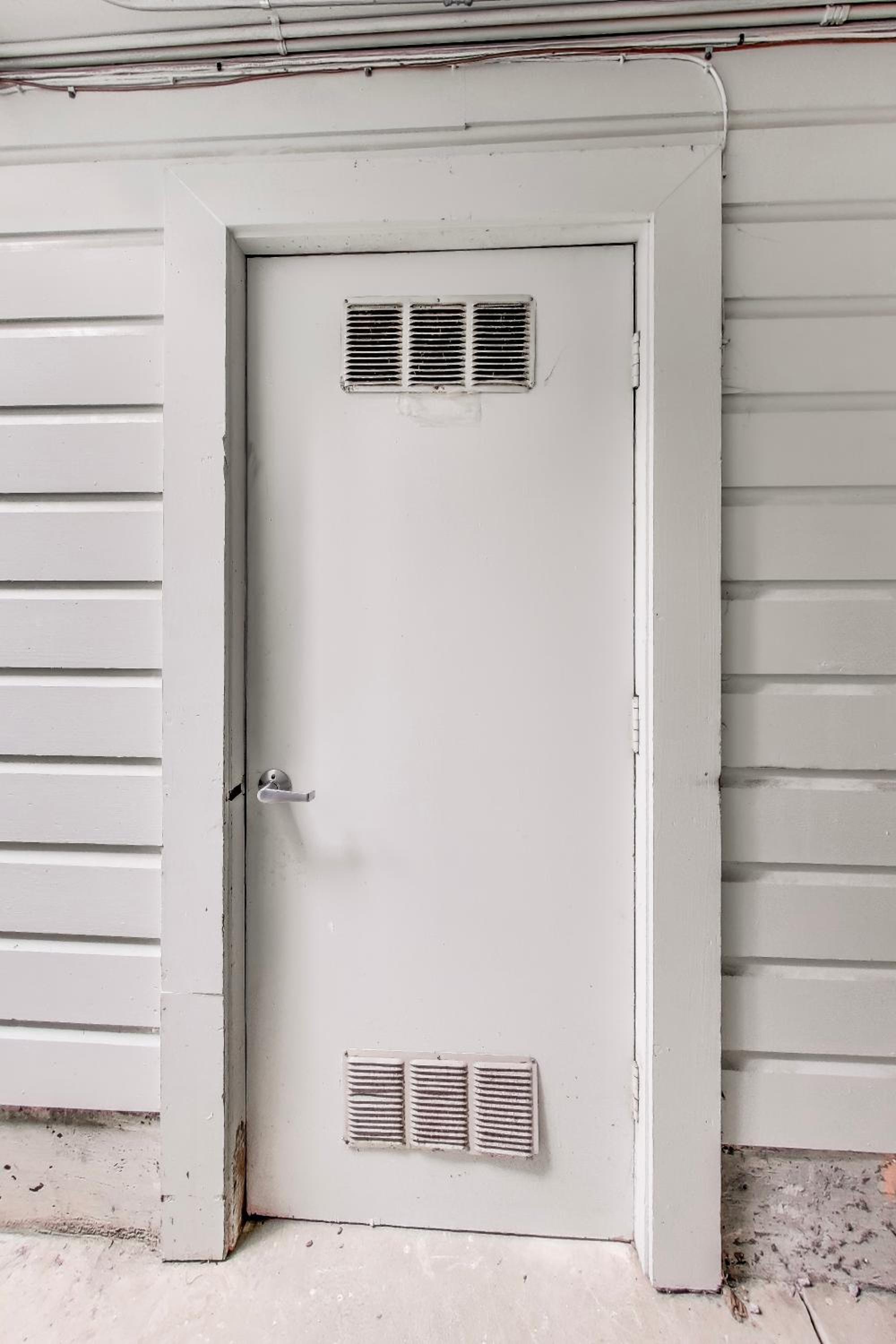 Cozy Marina Studio w Murphy Bed & Garden Oasis view 3