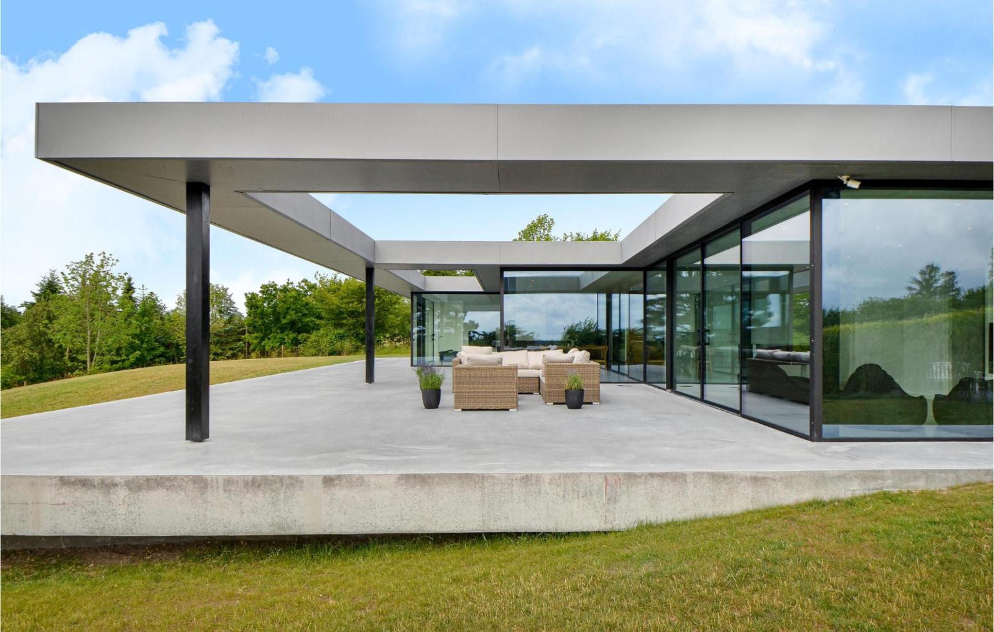 Amazing Home In Ebeltoft With Wifi