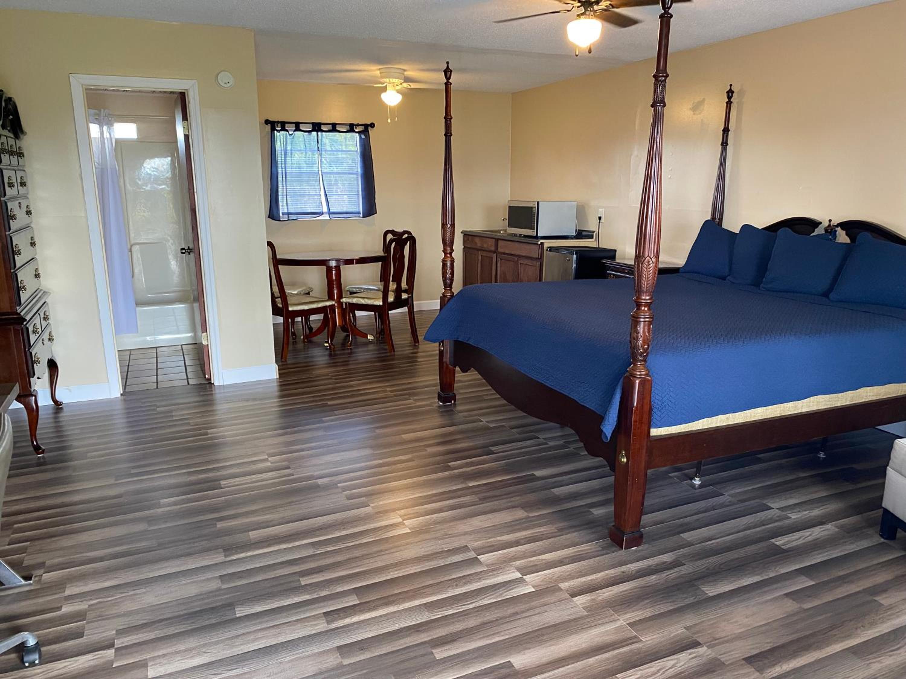 Sebring Vacations - Budget Inn of Sebring - Property Image 9