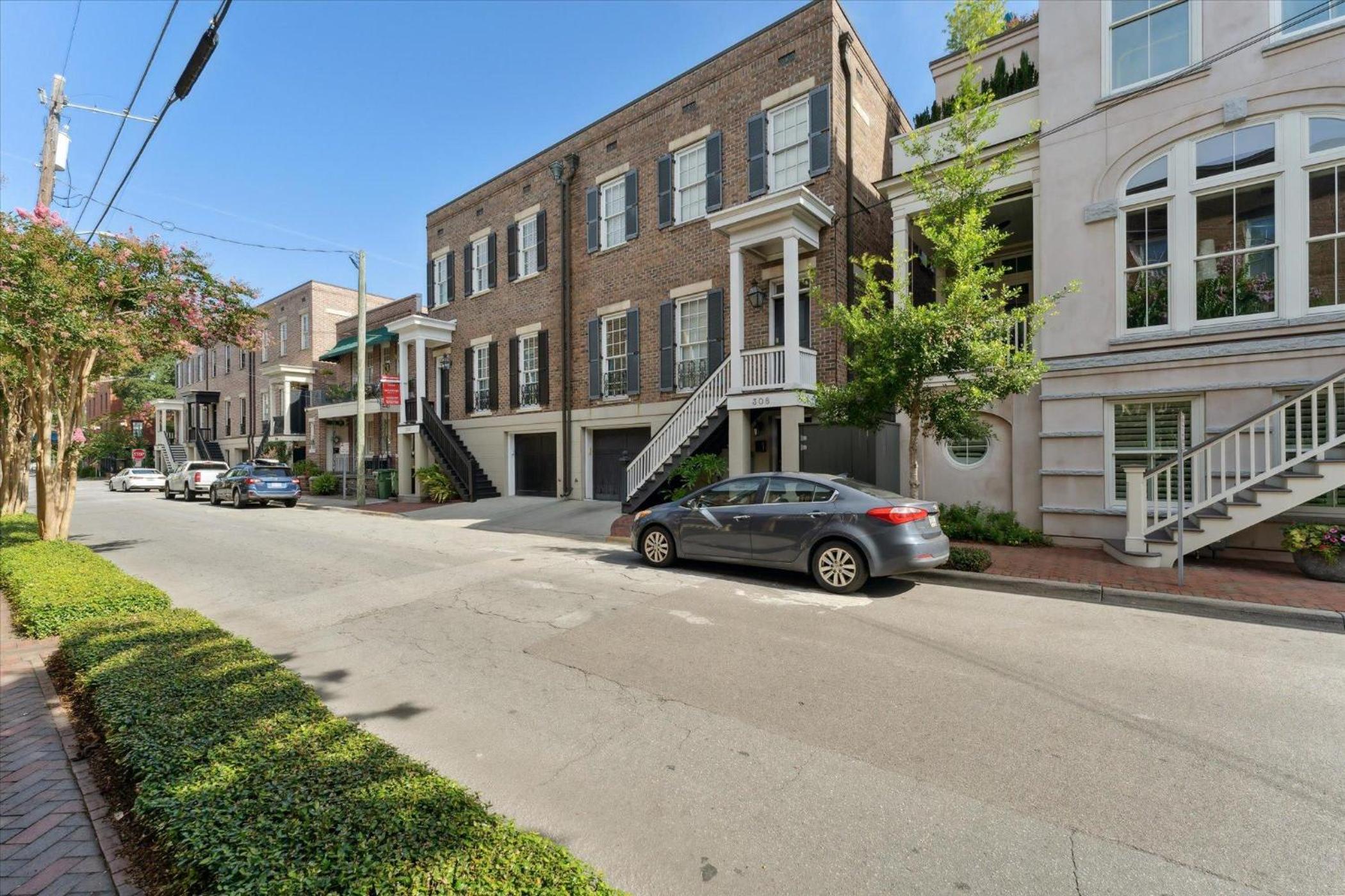 308 W Taylor Street Garden view 3