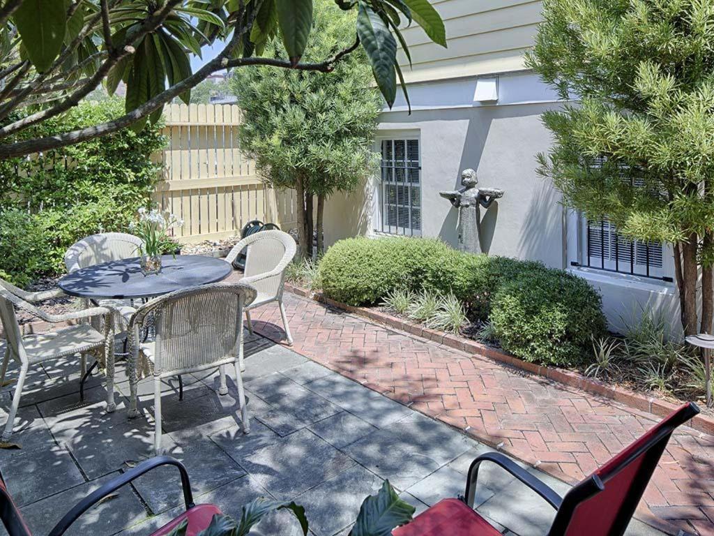 321 E Congress Garden view 2