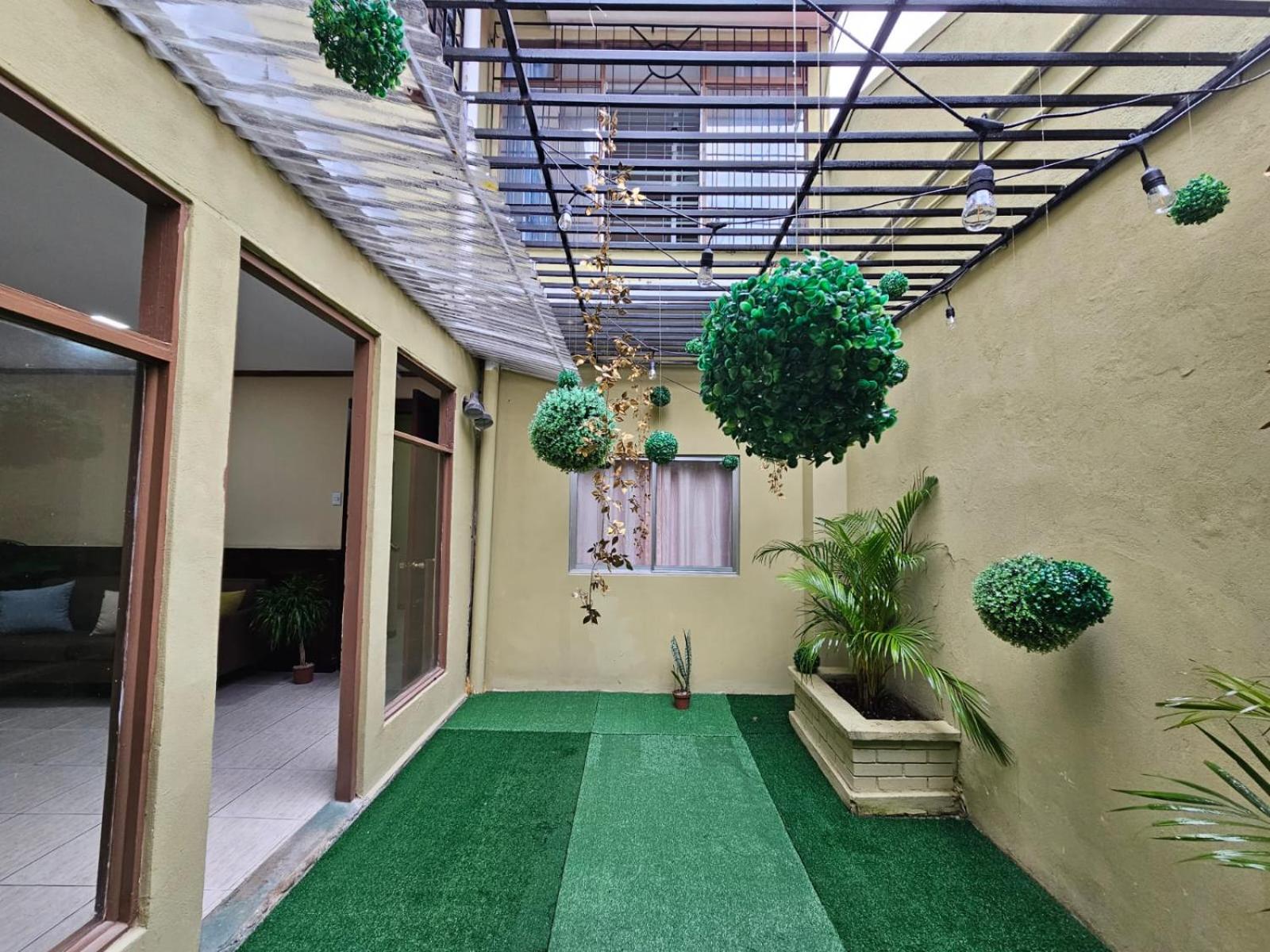 Hostel La Cali Inn