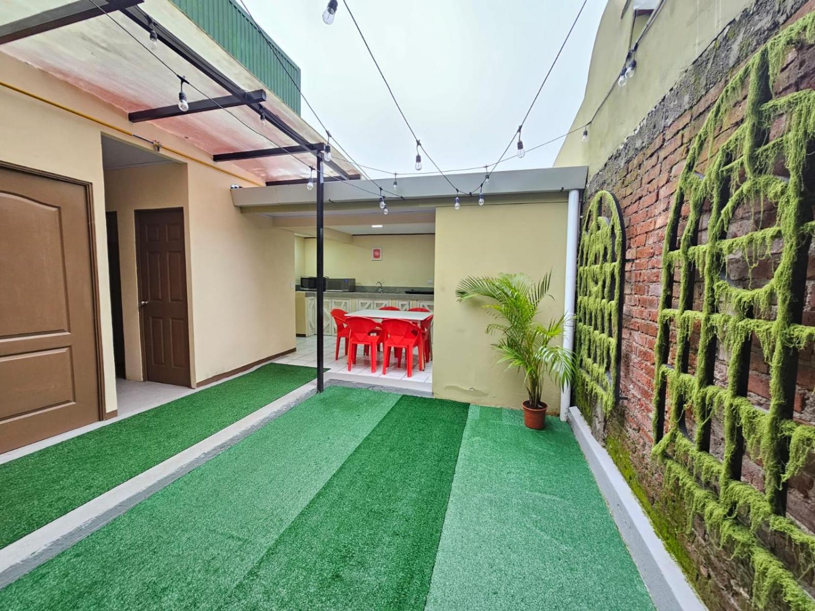 Hostel La Cali Inn