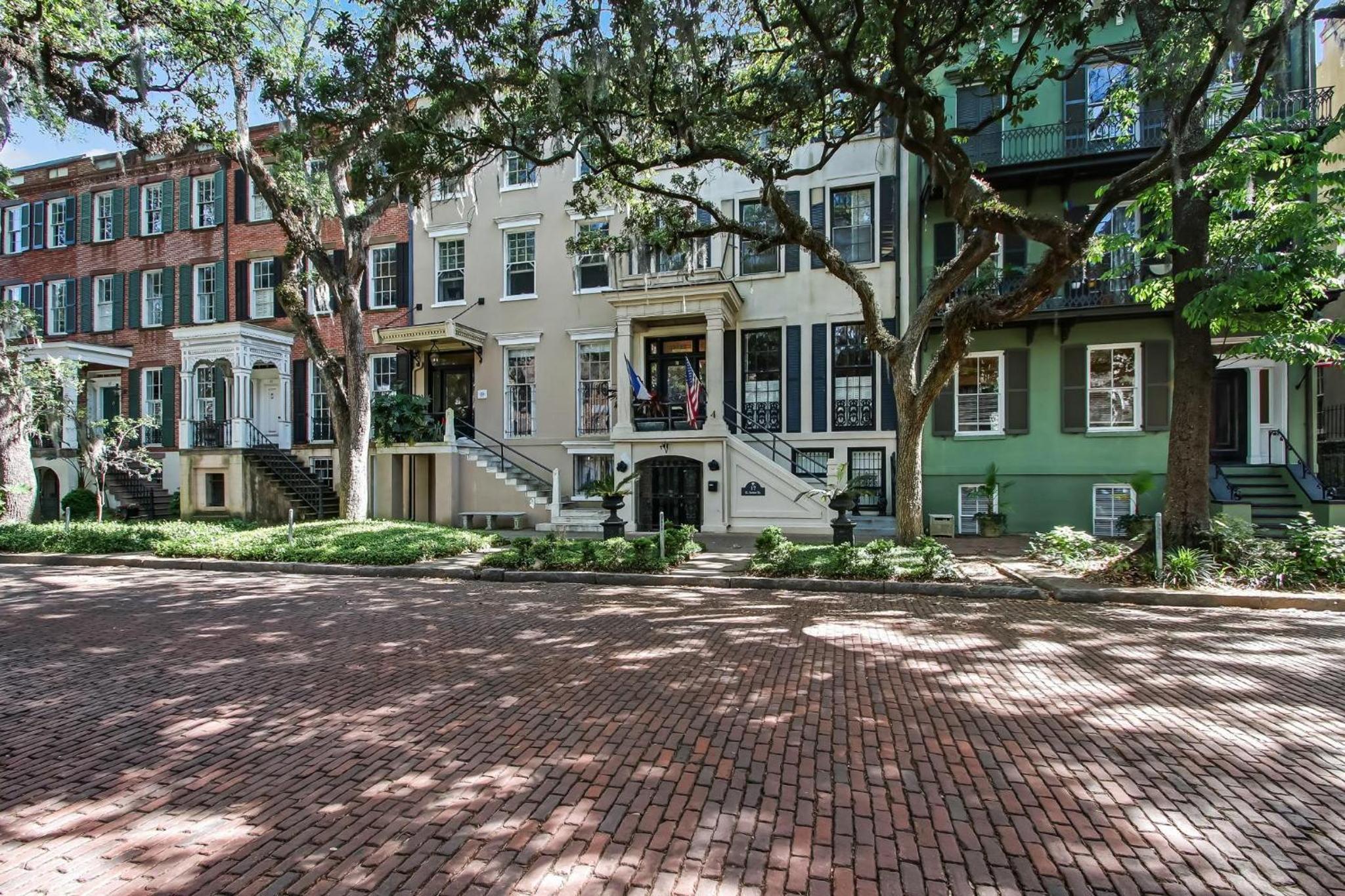 17 E Jones Street Parlor view 2