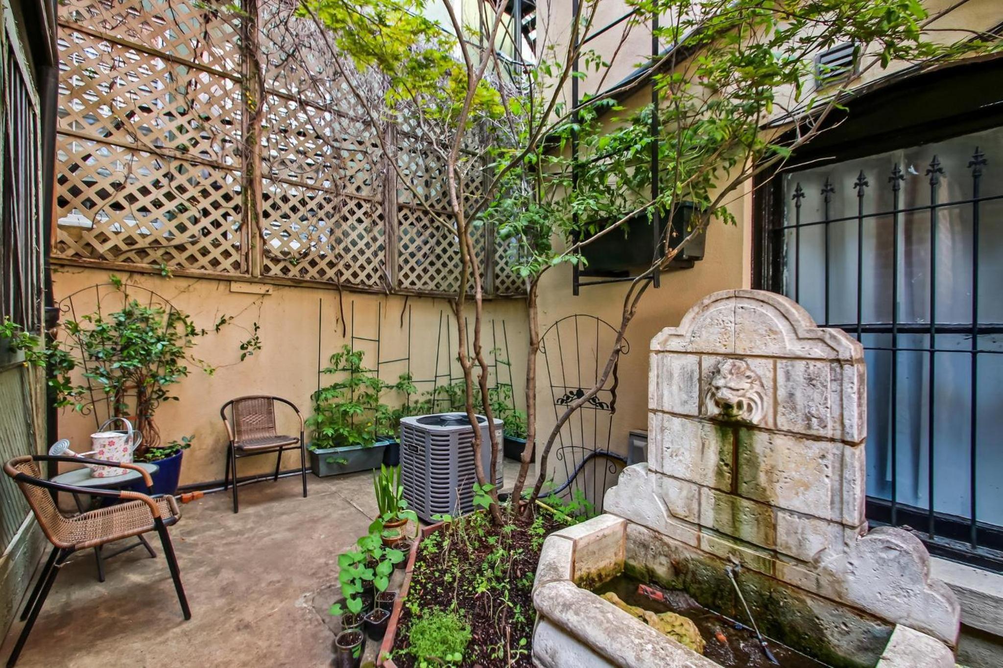 17 E Jones Street Parlor view 3