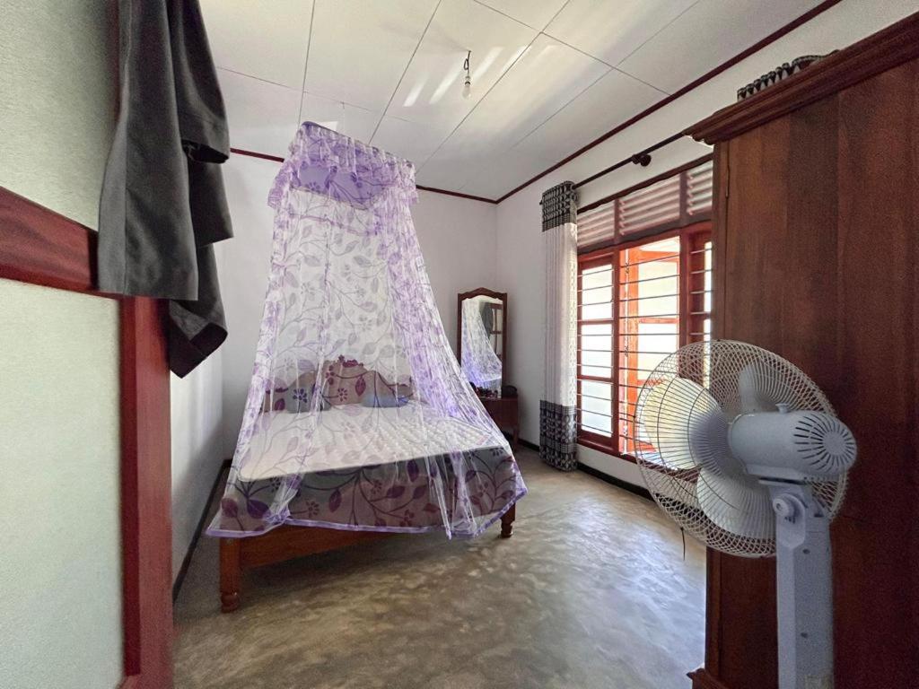 chathu's villa hikkaduwa, fiber, 2BR, 2queen bed view 3