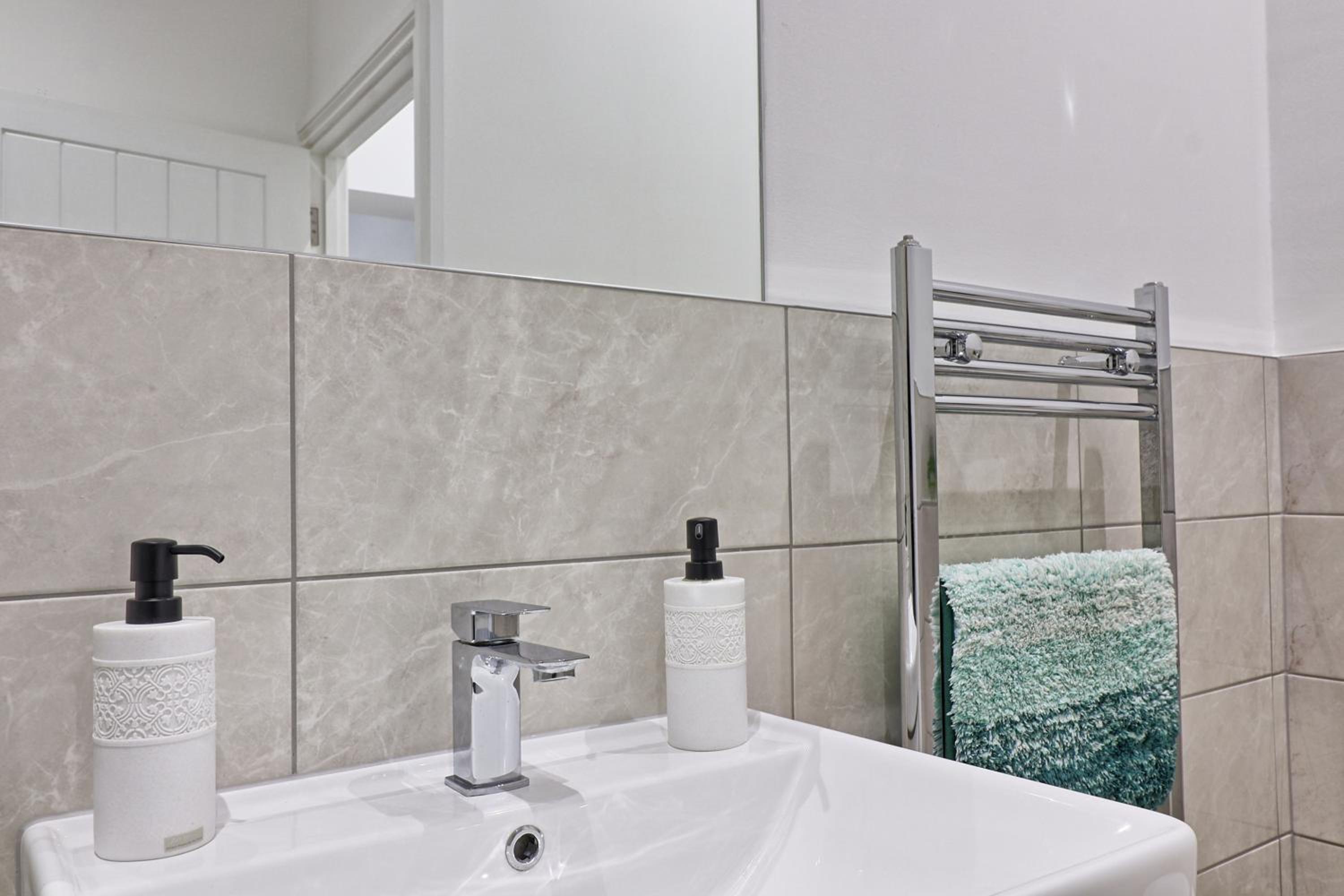 Chelmsford City Central Ground Floor Apartment Next To Town Centre