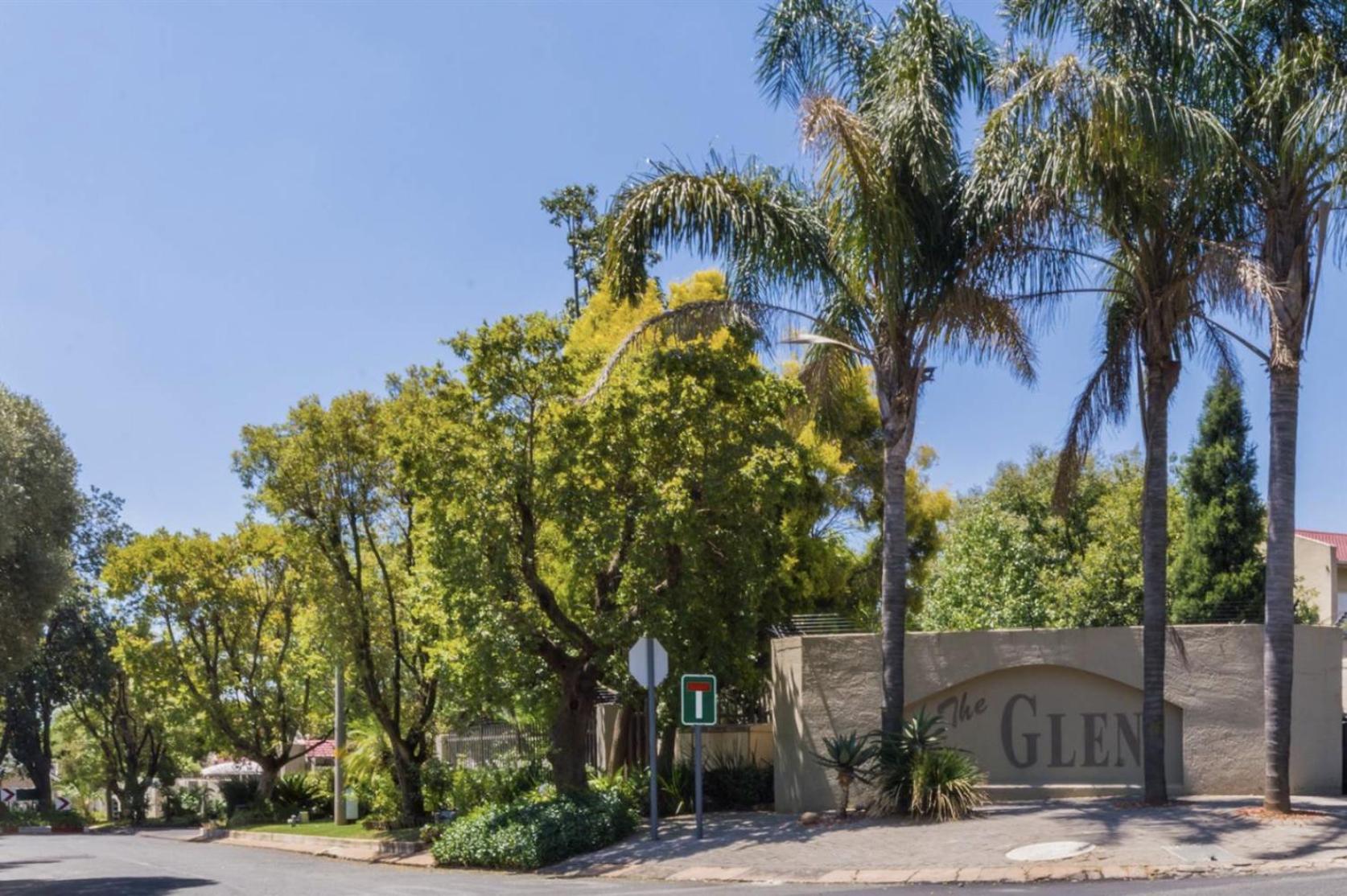 NEW Modern & Comfortable Retreat Near OR Tambo Airport