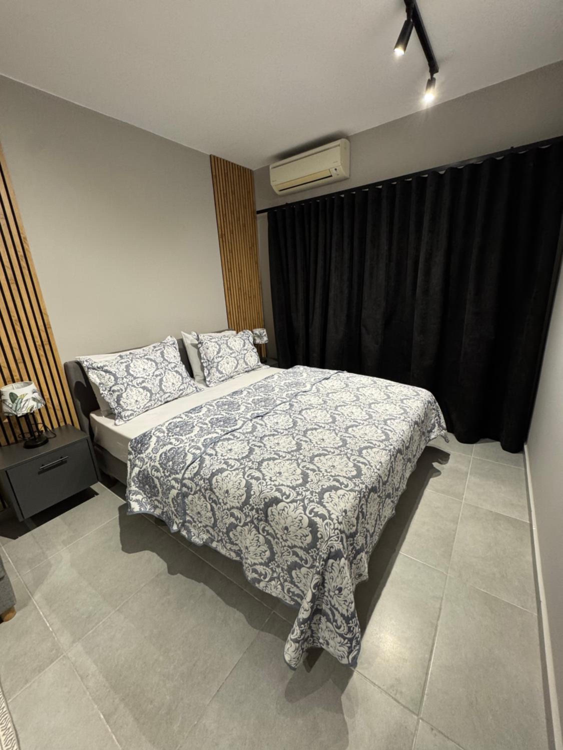 VARTAN LUX apt photo 3