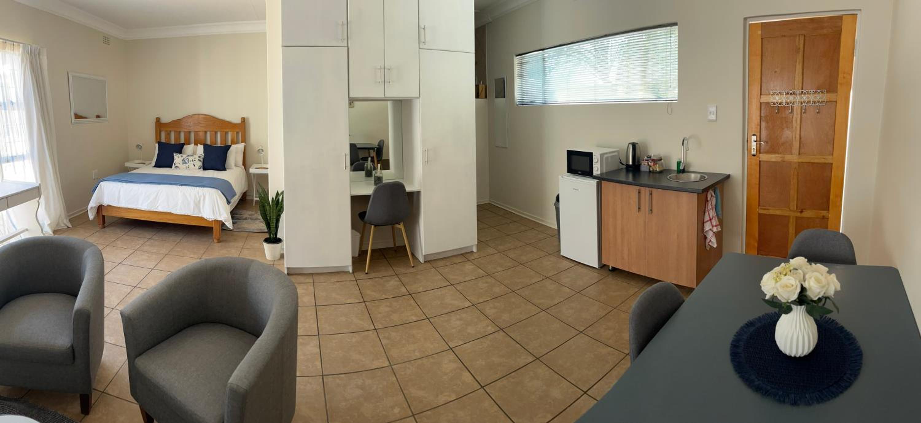 B3 Self-catering accommodation Potch view 5