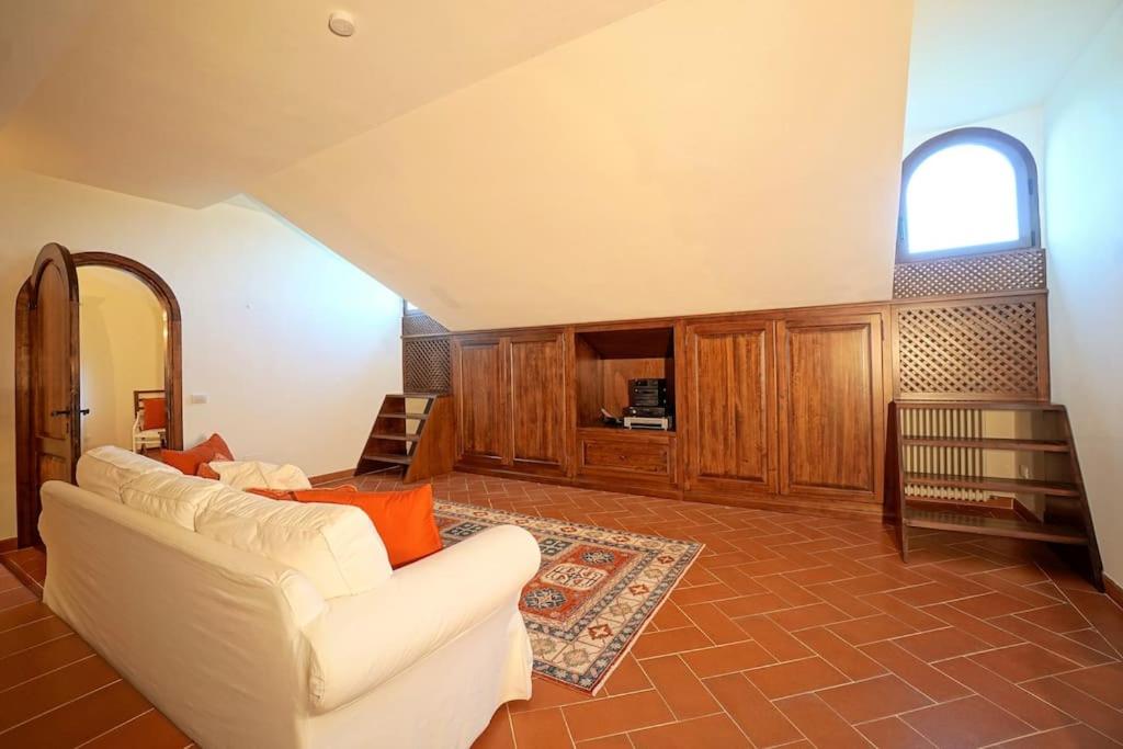 Tenuta d'Elci - Relax e Piscina nel Bosco