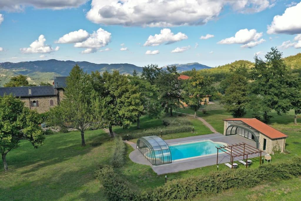 Tenuta d'Elci - Relax e Piscina nel Bosco