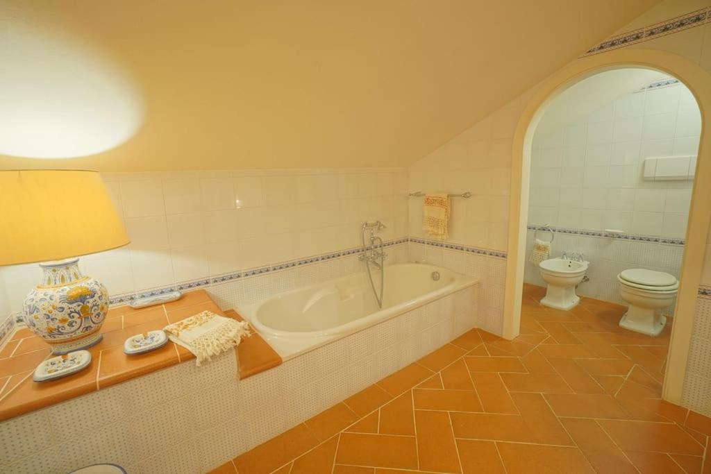 Tenuta d'Elci - Relax e Piscina nel Bosco