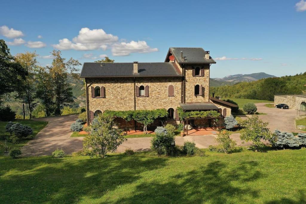 Tenuta d'Elci - Relax e Piscina nel Bosco