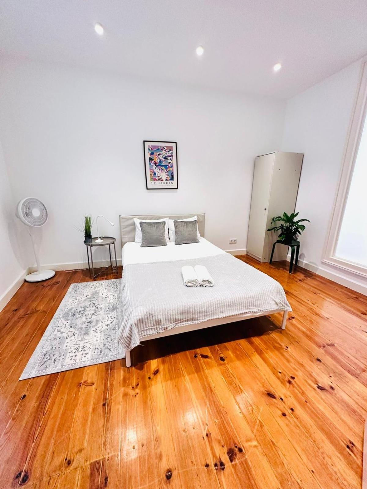 Lisbon 87 City Center Flat Ideal for Groups and Families view 5