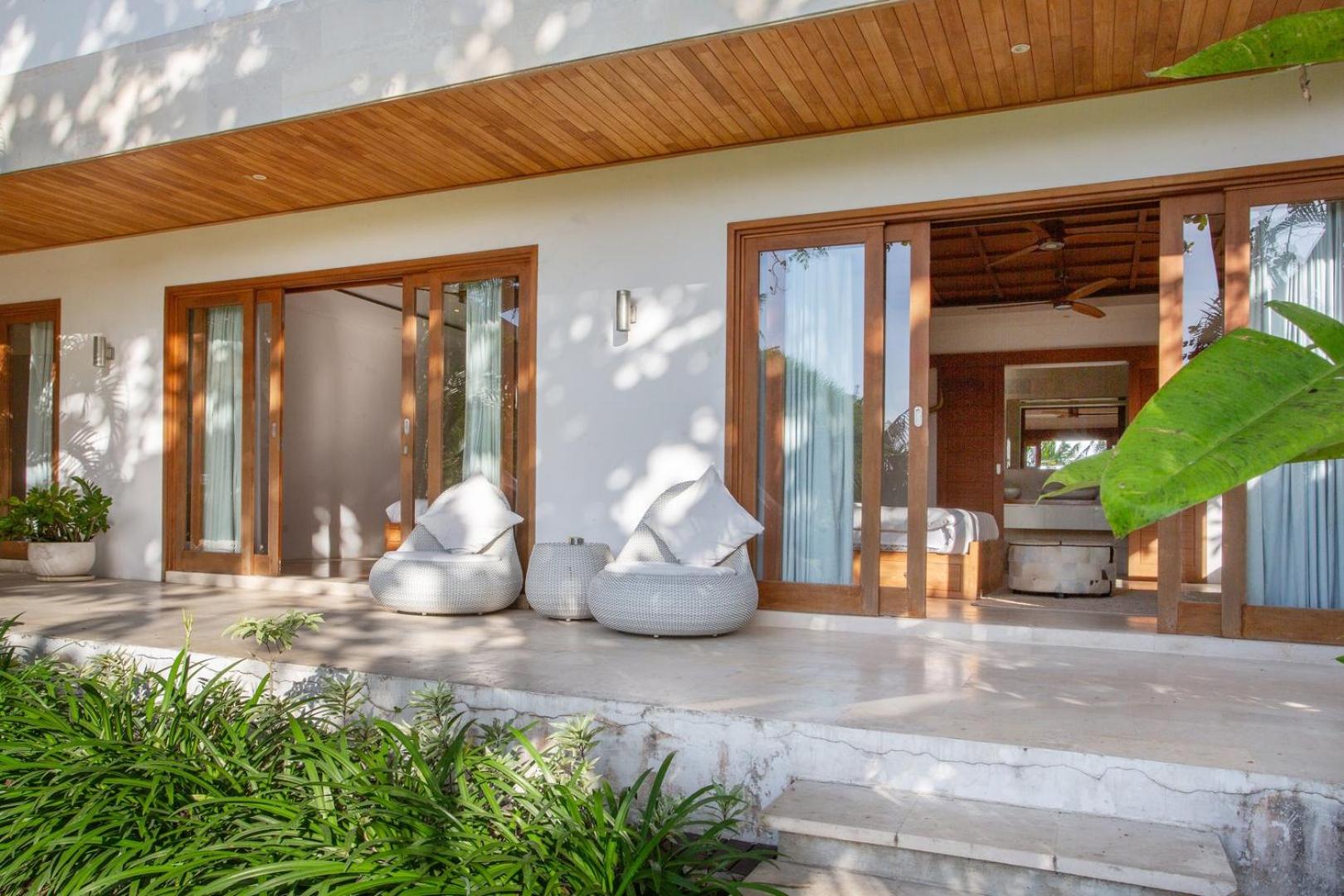 Breezy and Tranquil Atmsophere 5 bed Villa view 4