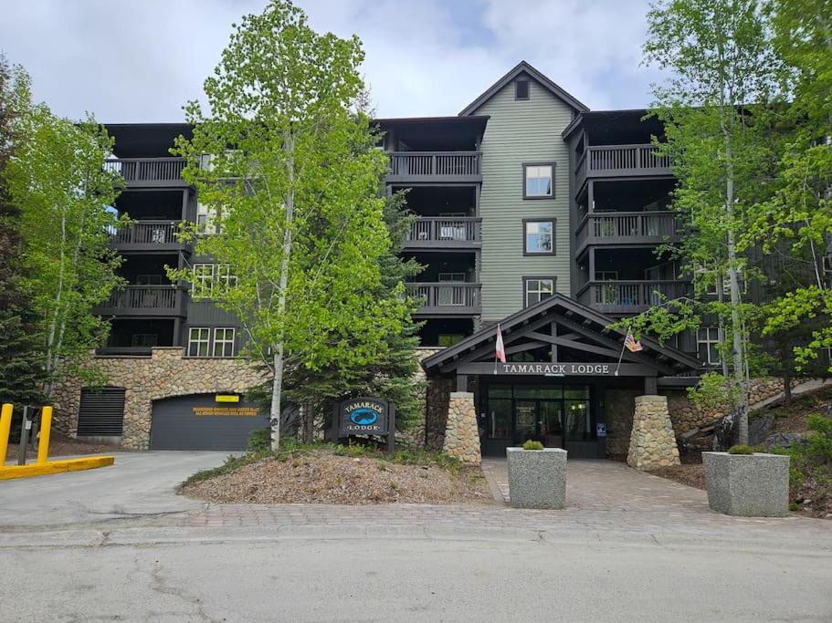 Tamarack Lodge
