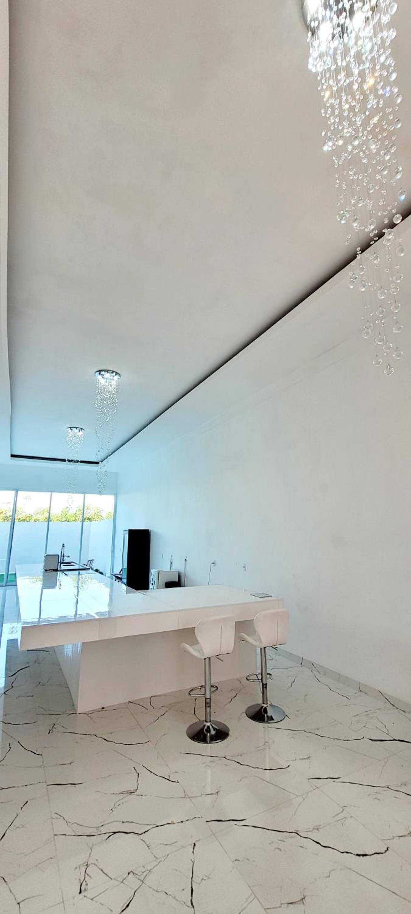 Carvalho House I