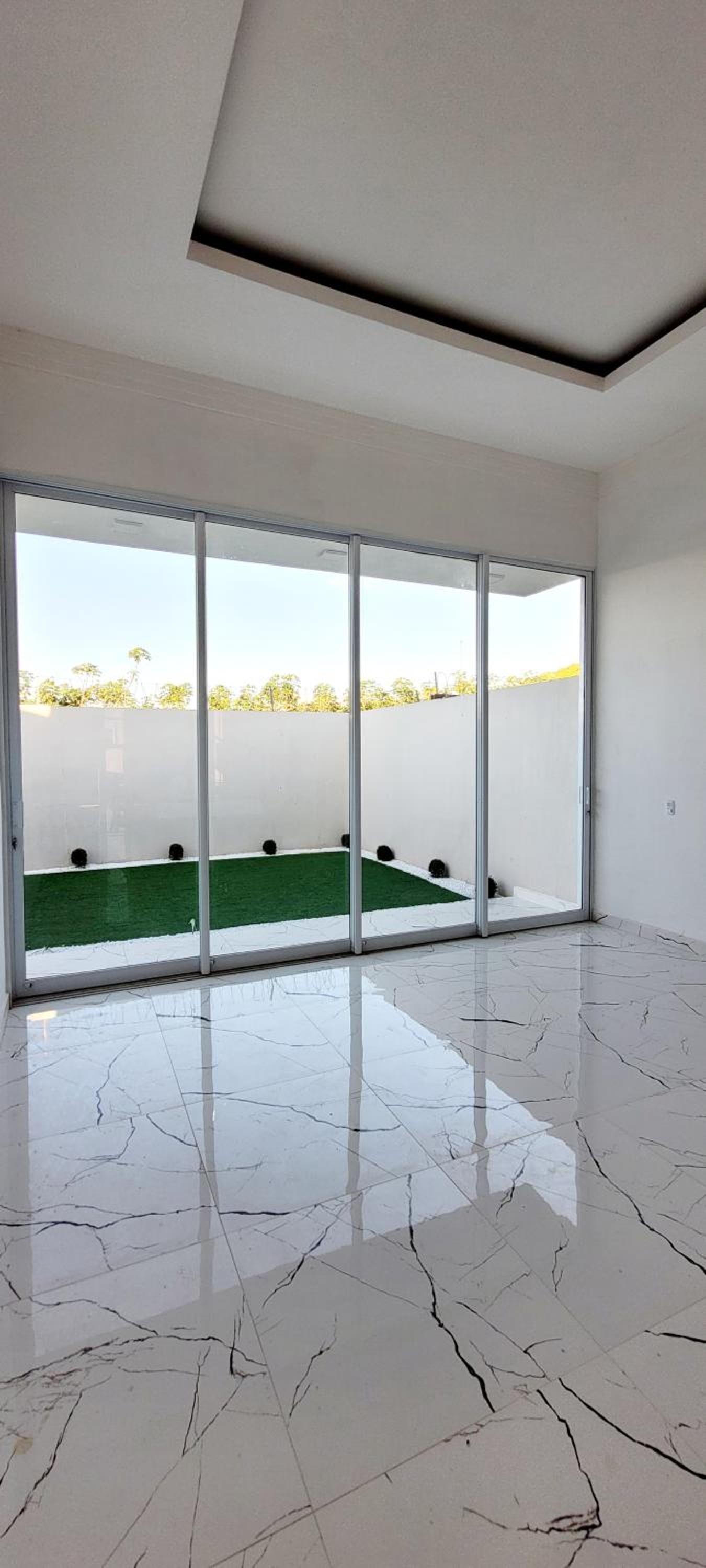 Carvalho House I