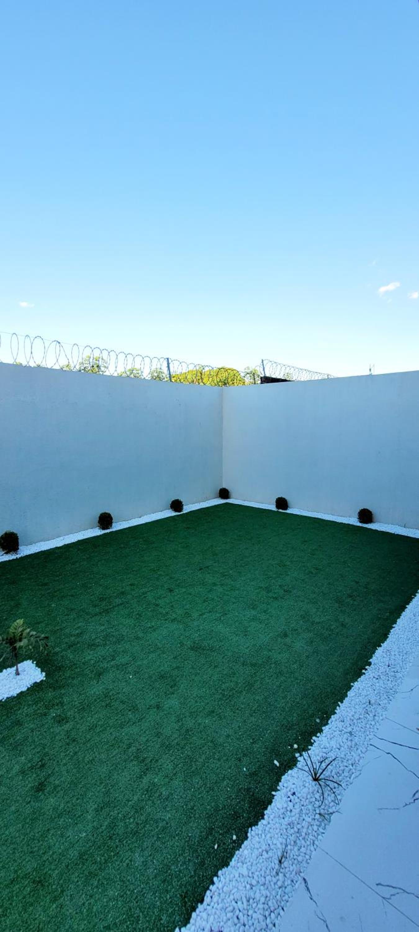 Carvalho House I