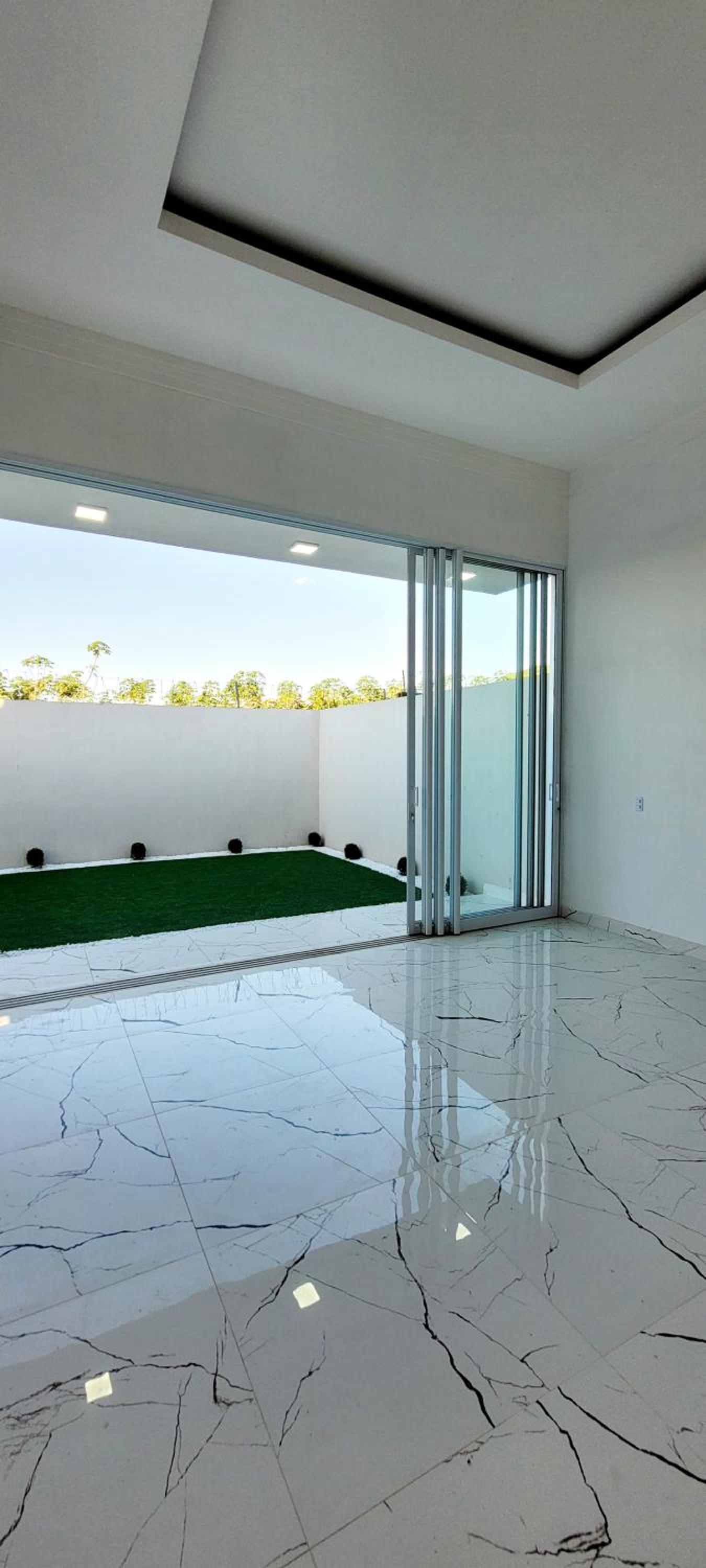 Carvalho House I