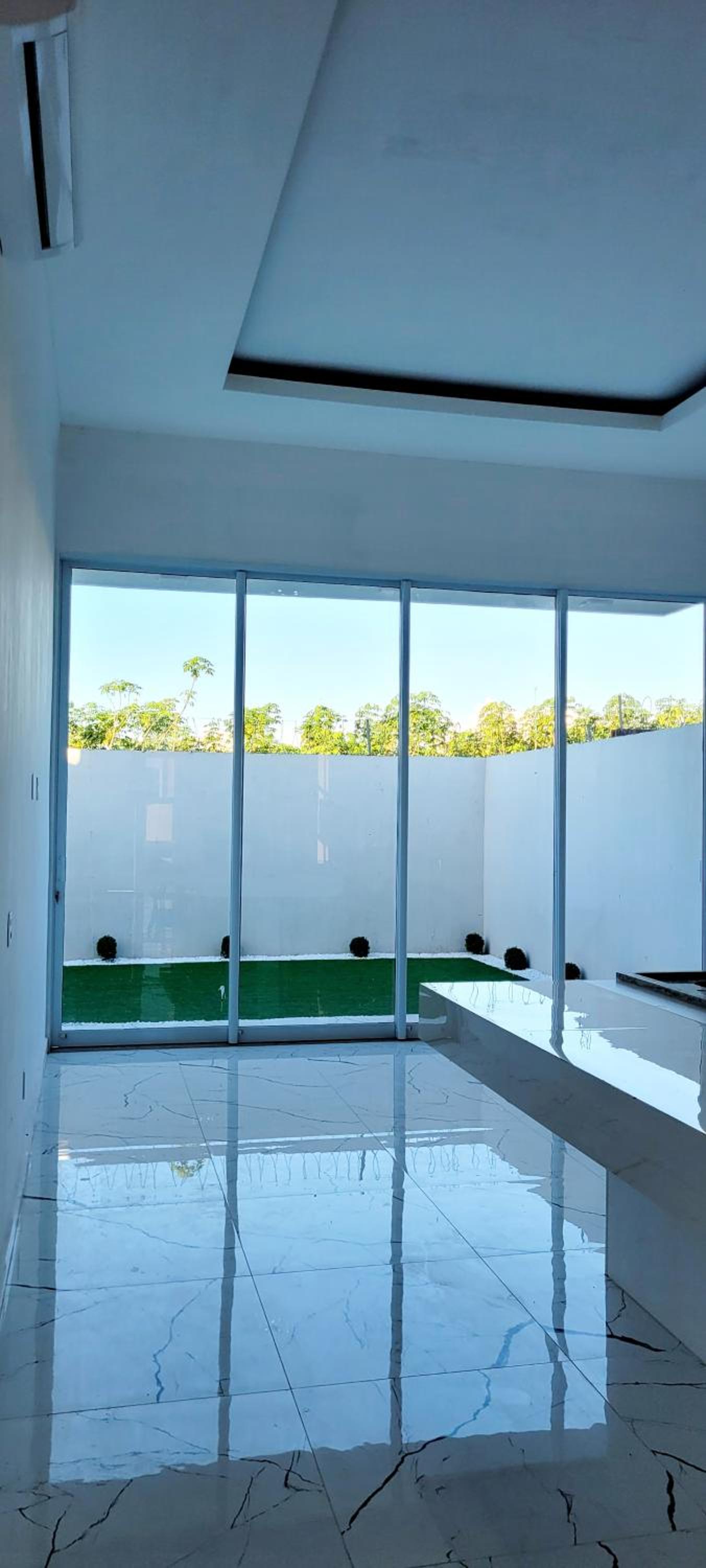 Carvalho House I