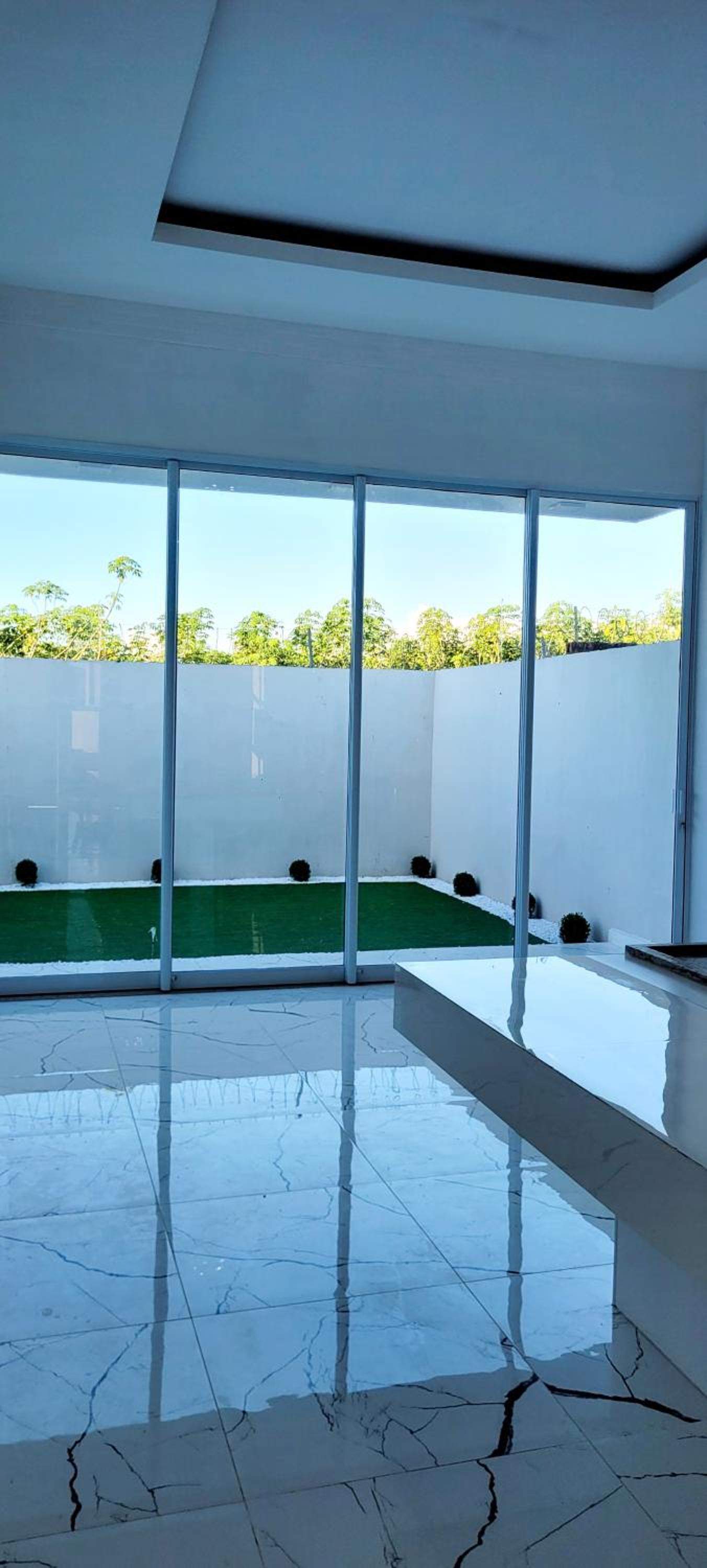 Carvalho House I