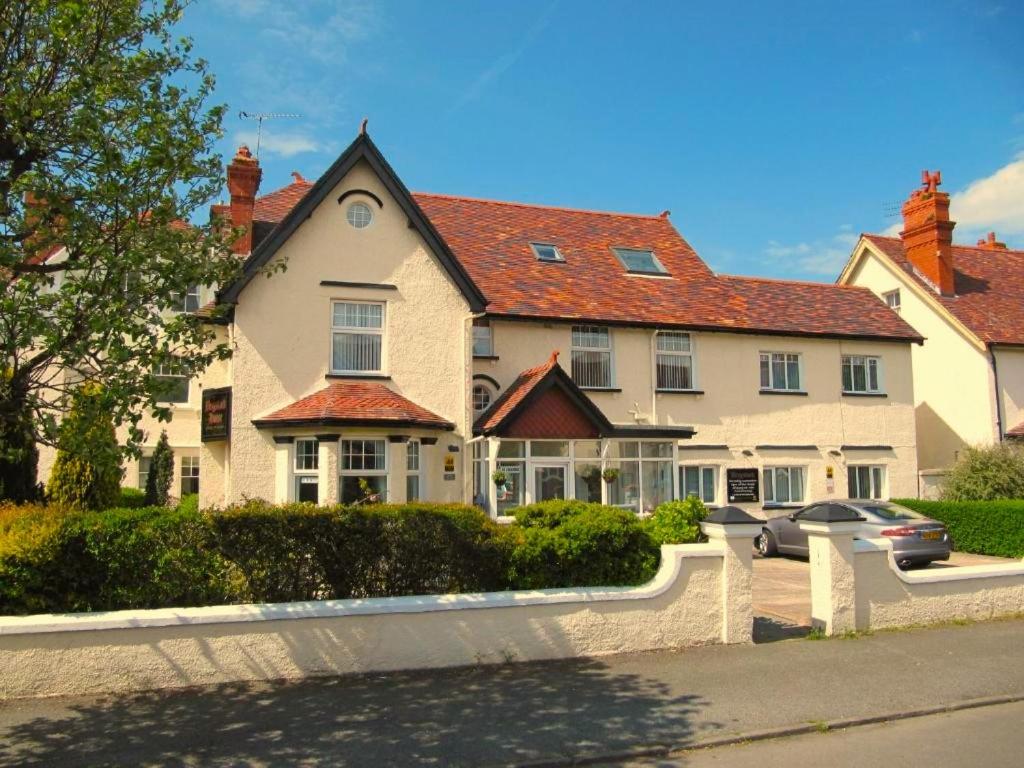 Brigstock House