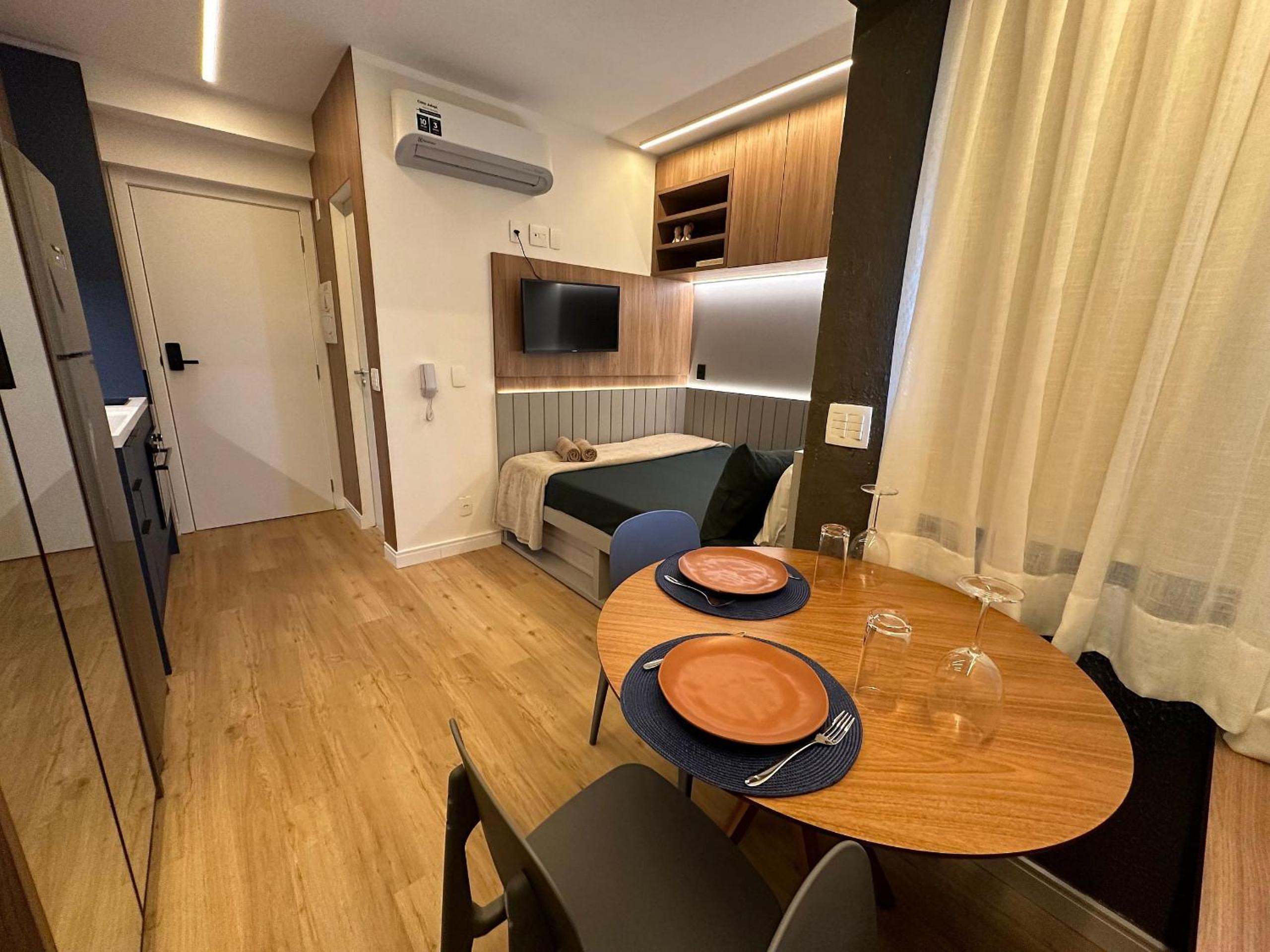 Studio Luxo Pamplona Cd 1006