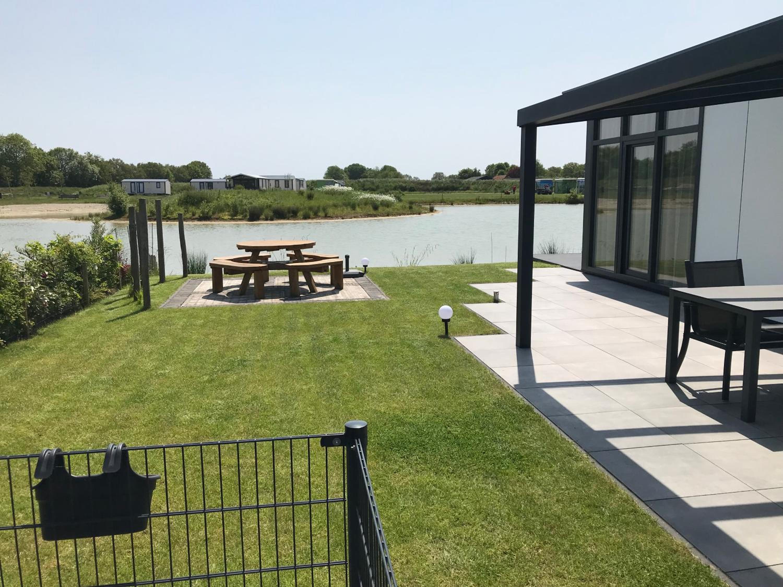 Chalet Pelikaan op Capfun vakantiepark in Paasloo view 5