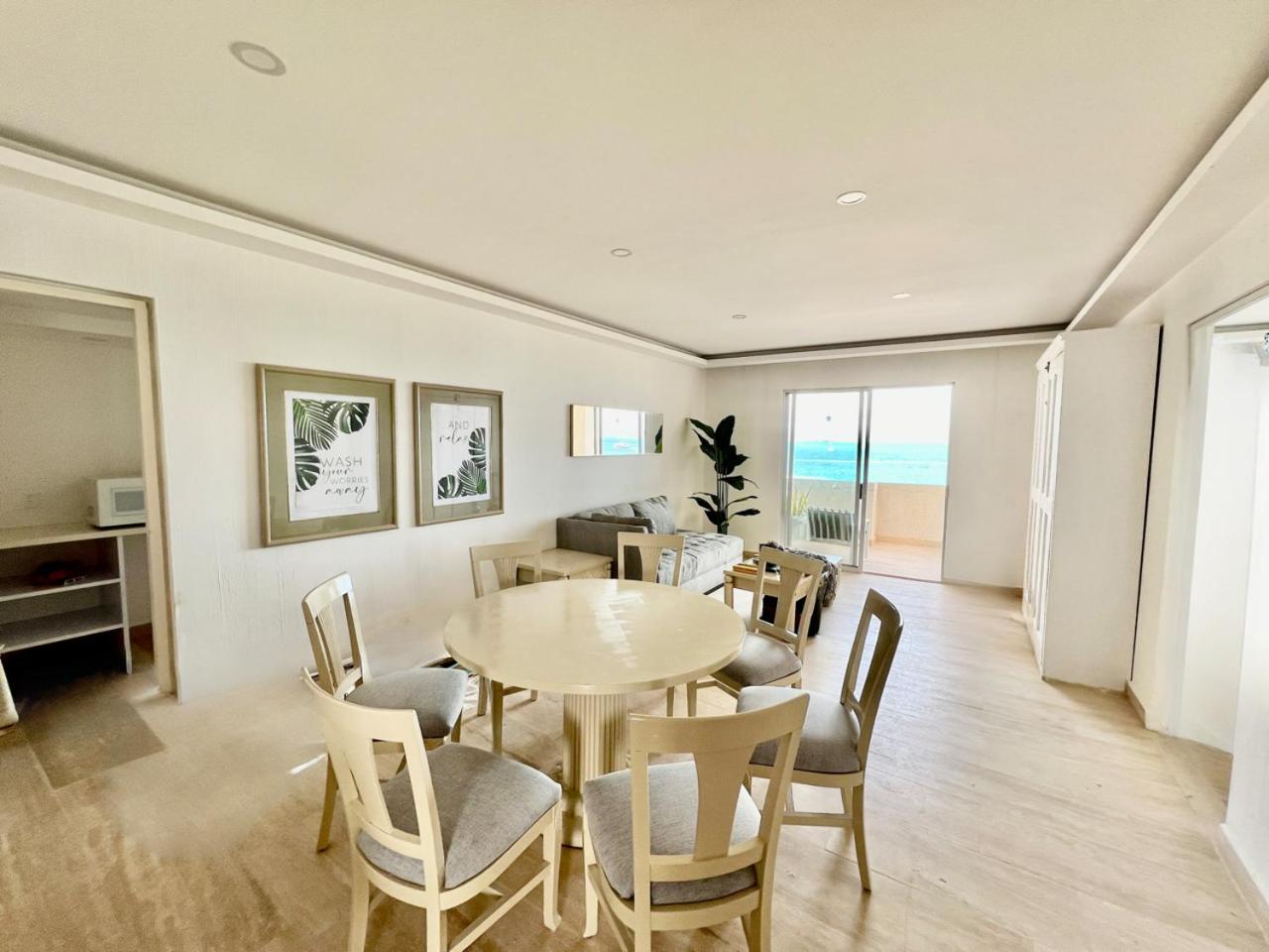Oceanfront Paradise in Cancun Hotel Zone