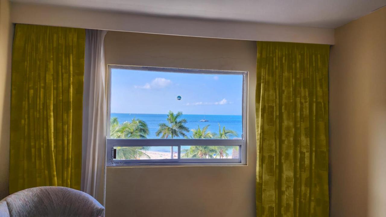 Oceanfront Paradise in Cancun Hotel Zone