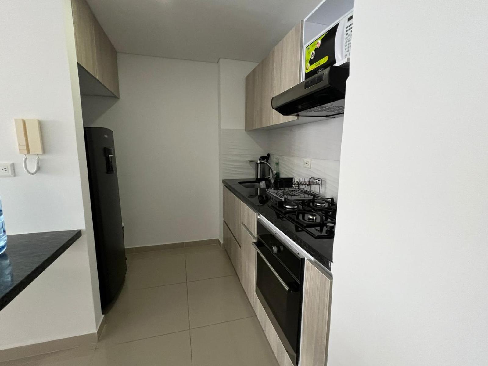 Apartamento Moderno Con Excelente Vista, Piscina, excepto los lunes por mantenimiento y Parqueadero privado, ubicado en Neiva