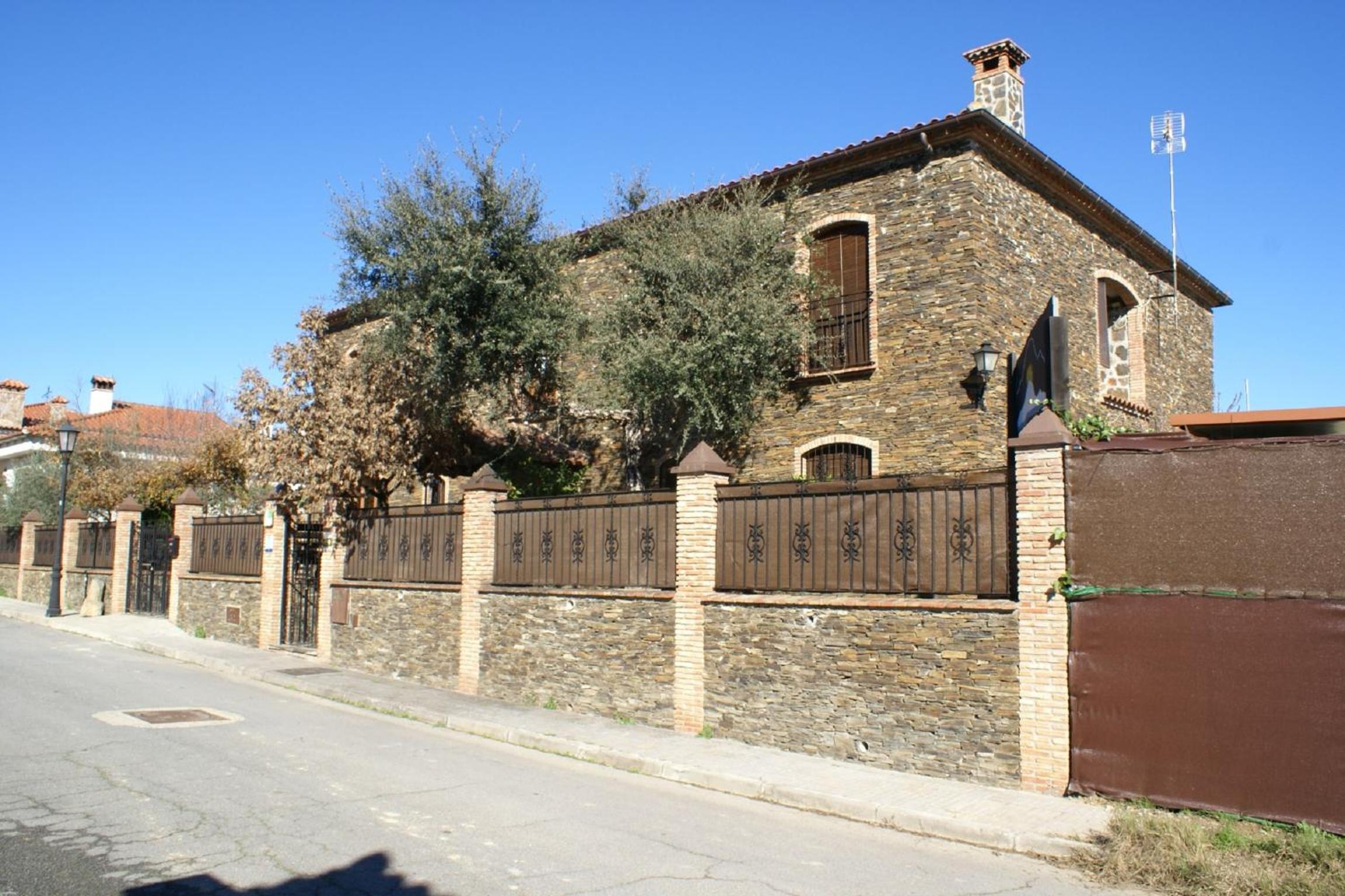 Casa Rural Peña Falcón en Monfragüe hasta 15 personas