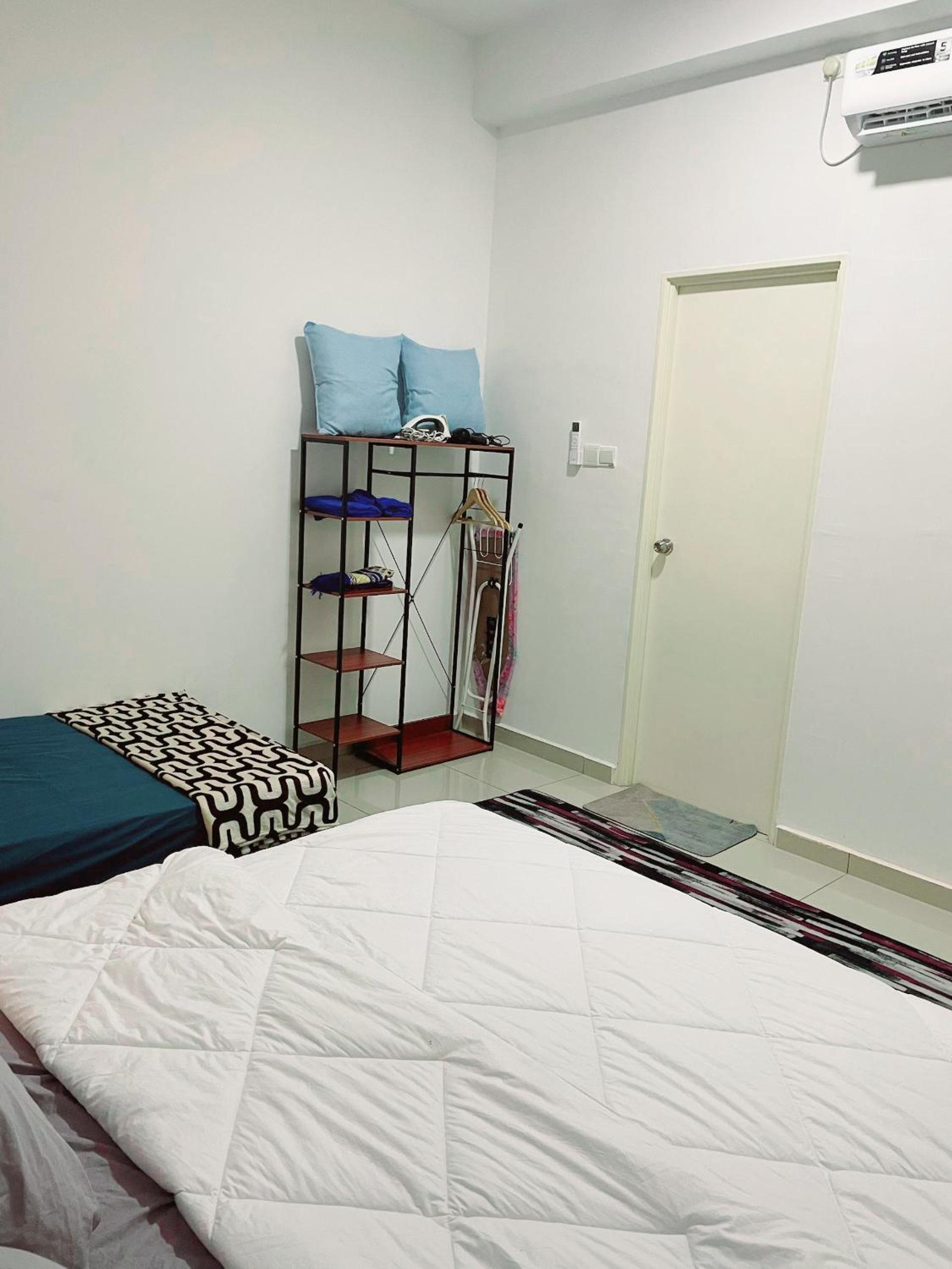 Haider's Homestay D'Summit Residence Kempas JB