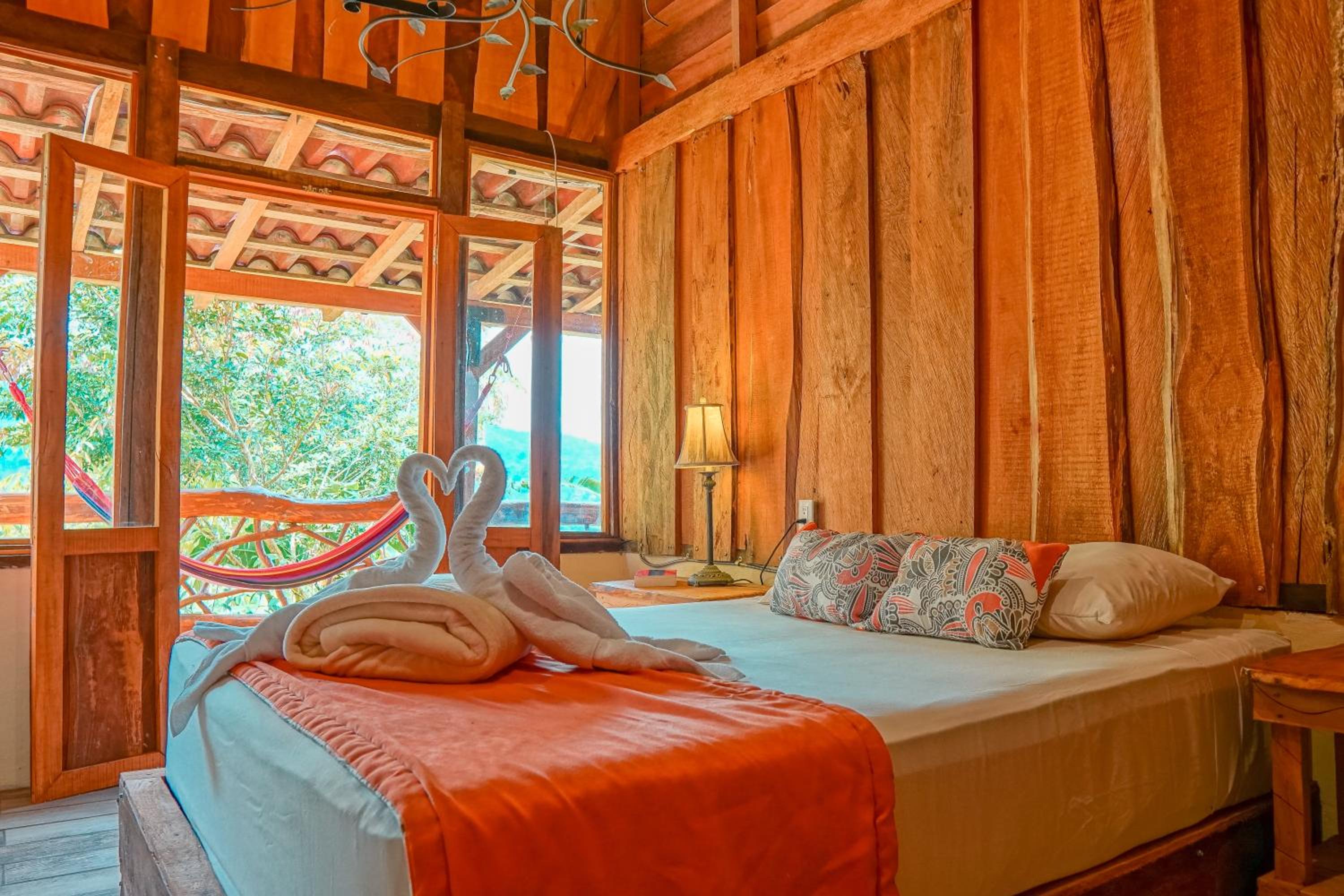 La Tigra Rainforest Lodge