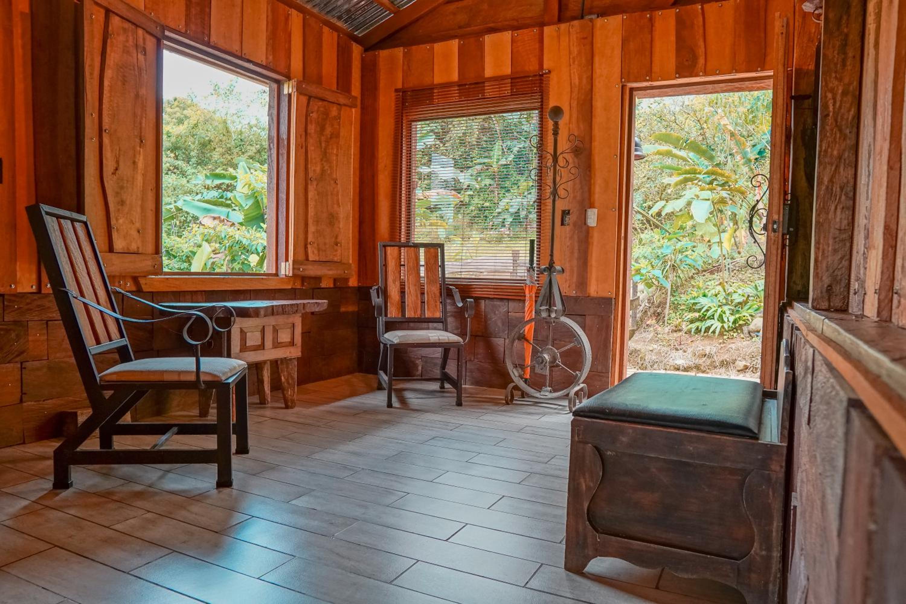 La Tigra Rainforest Lodge