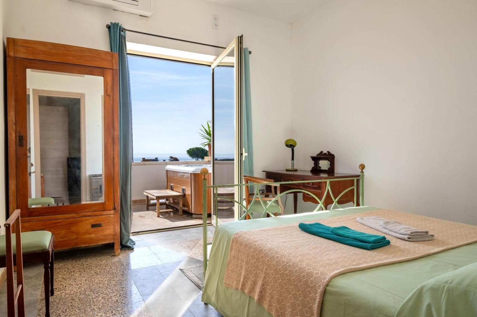 Villa Salentu, Marina di Pulsano