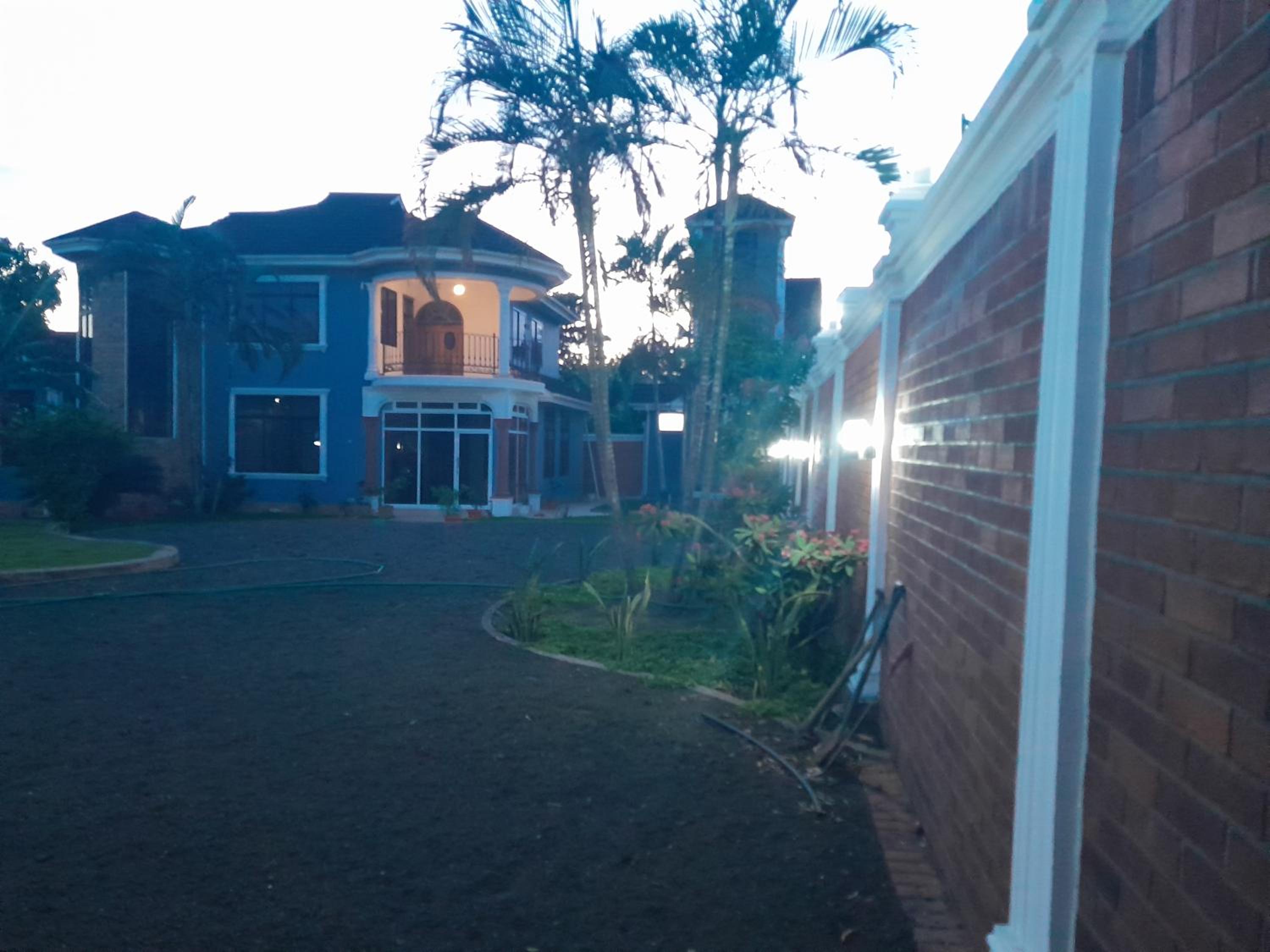 Momela home view 3