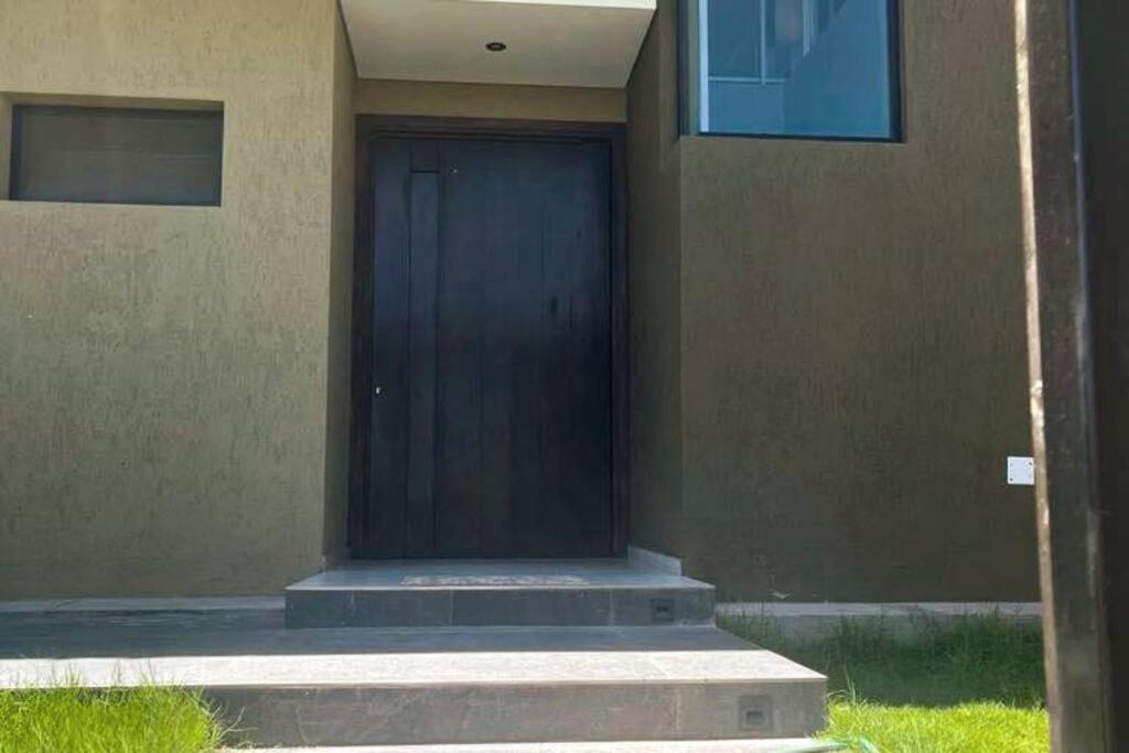 Nueva y Comoda casa para vacacionar