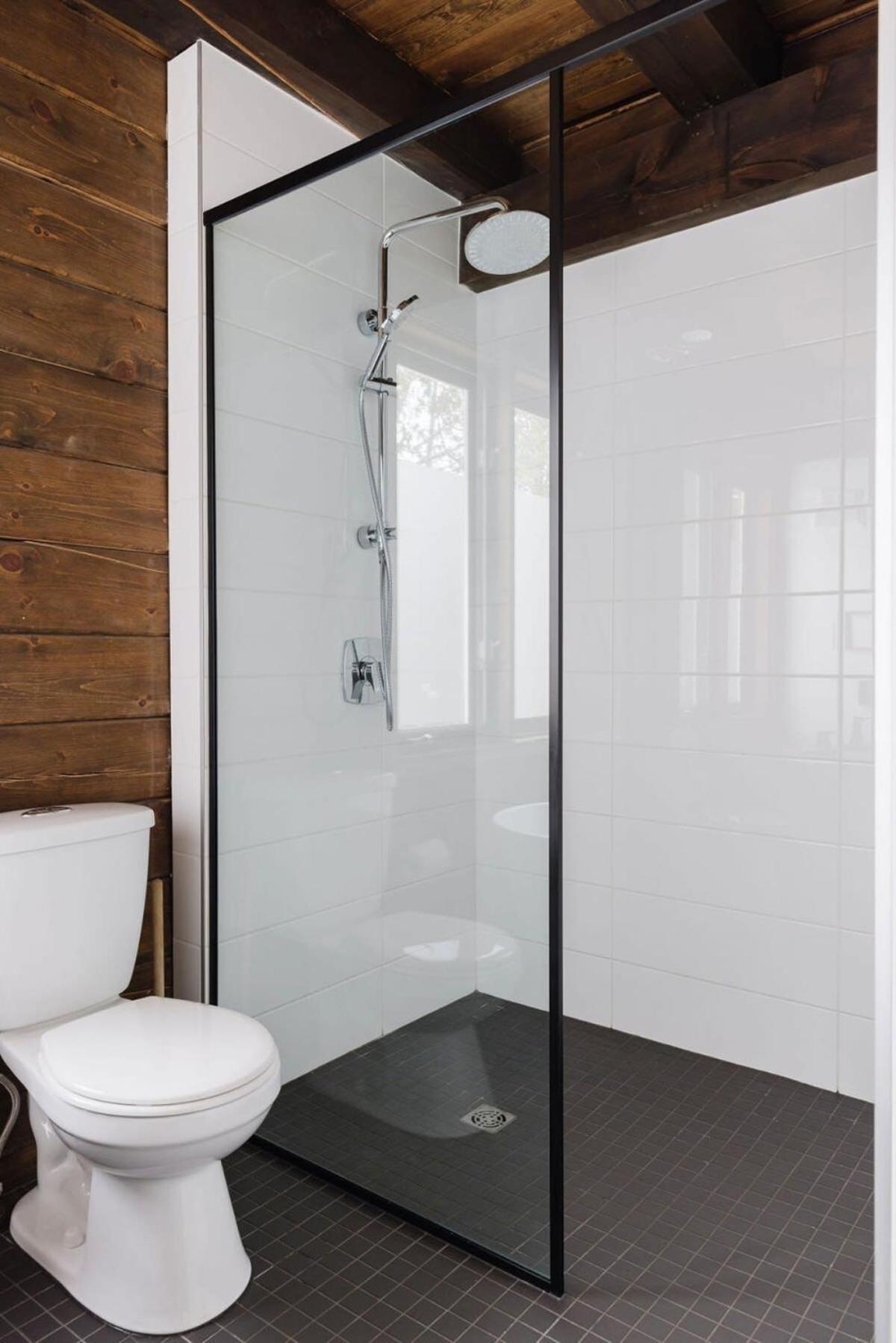 Le Repos - Warmth of wood and modern decoration