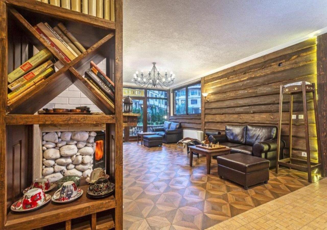 1BR Apartment with Mountain View near the Gondola