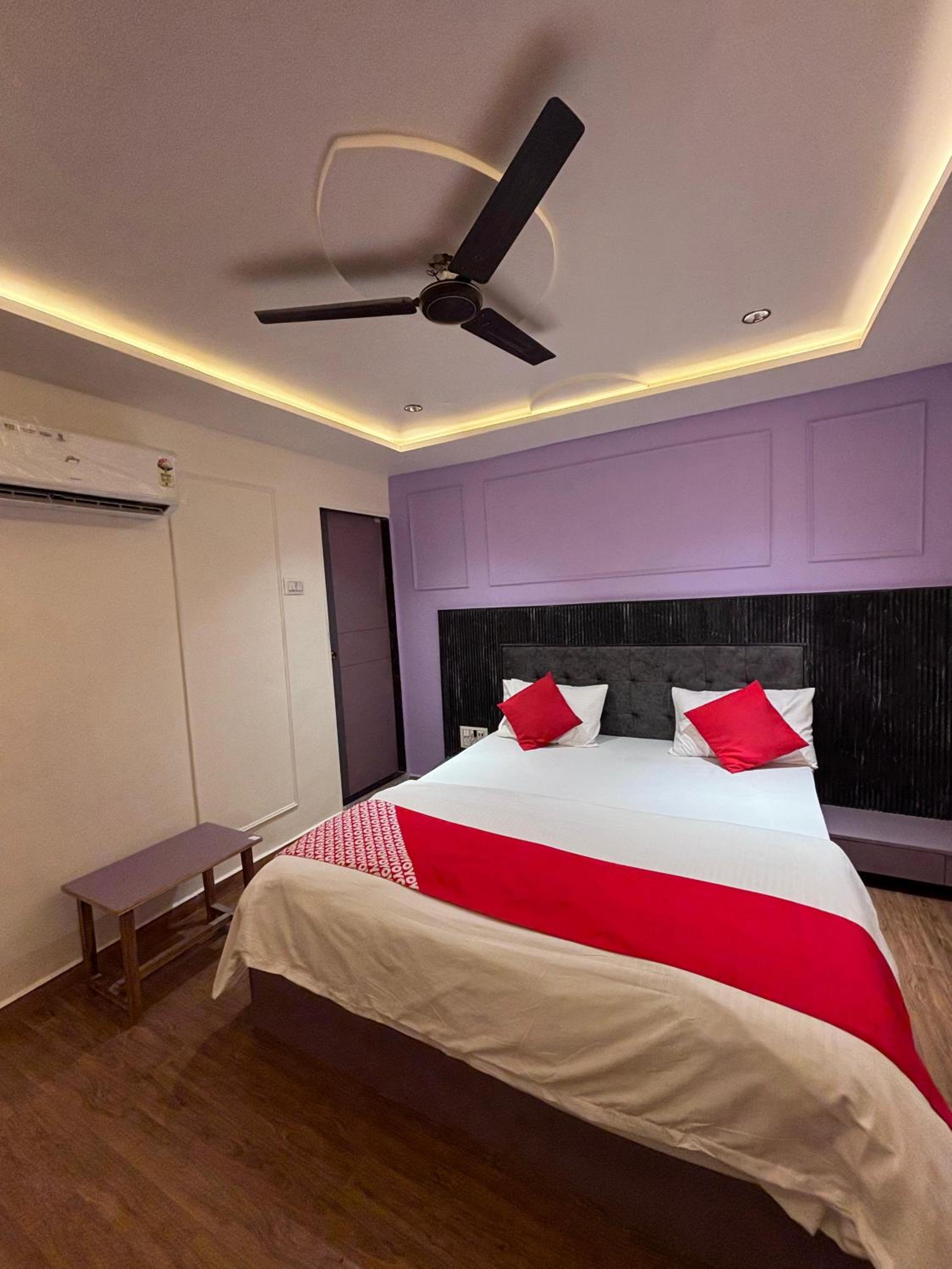 Hotel Enclave Room view 4