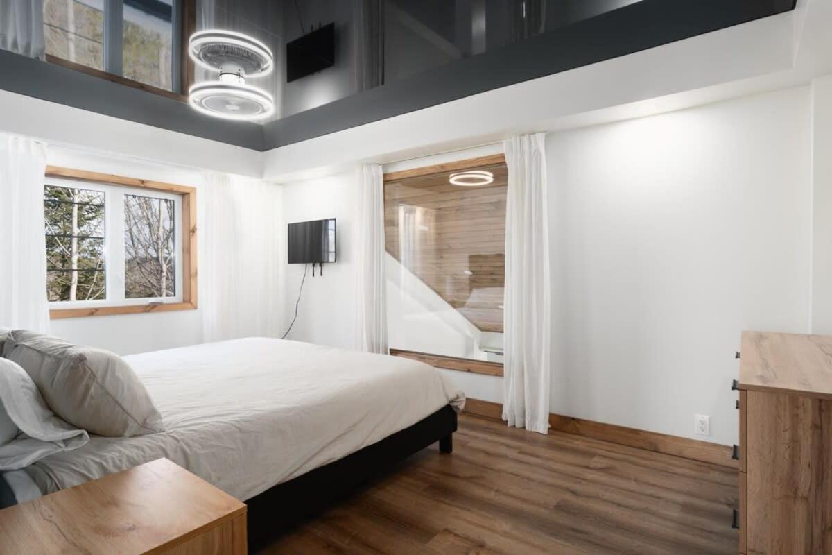 O Sommet -Game room-Spa-sauna-Lake Access