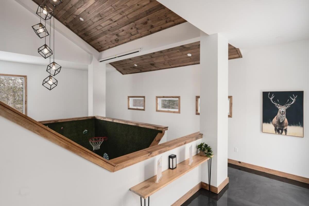O Sommet -Game room-Spa-sauna-Lake Access