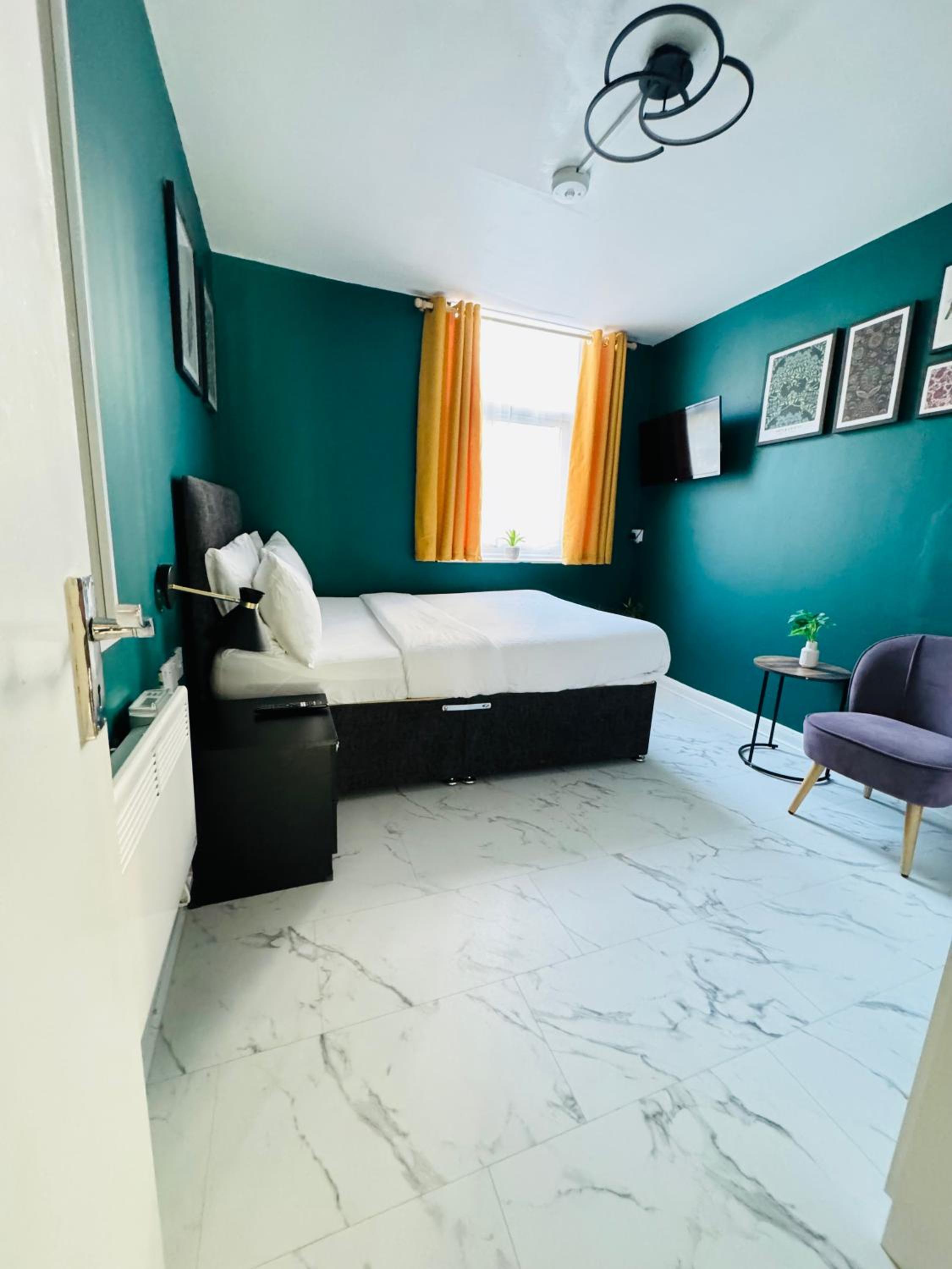 Private Studio Flat in City 1190