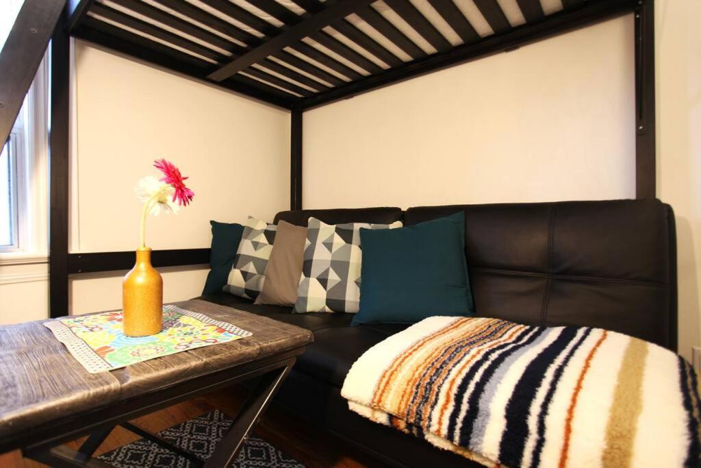 Private 3 bedroom Apartment in Downtown Toronto