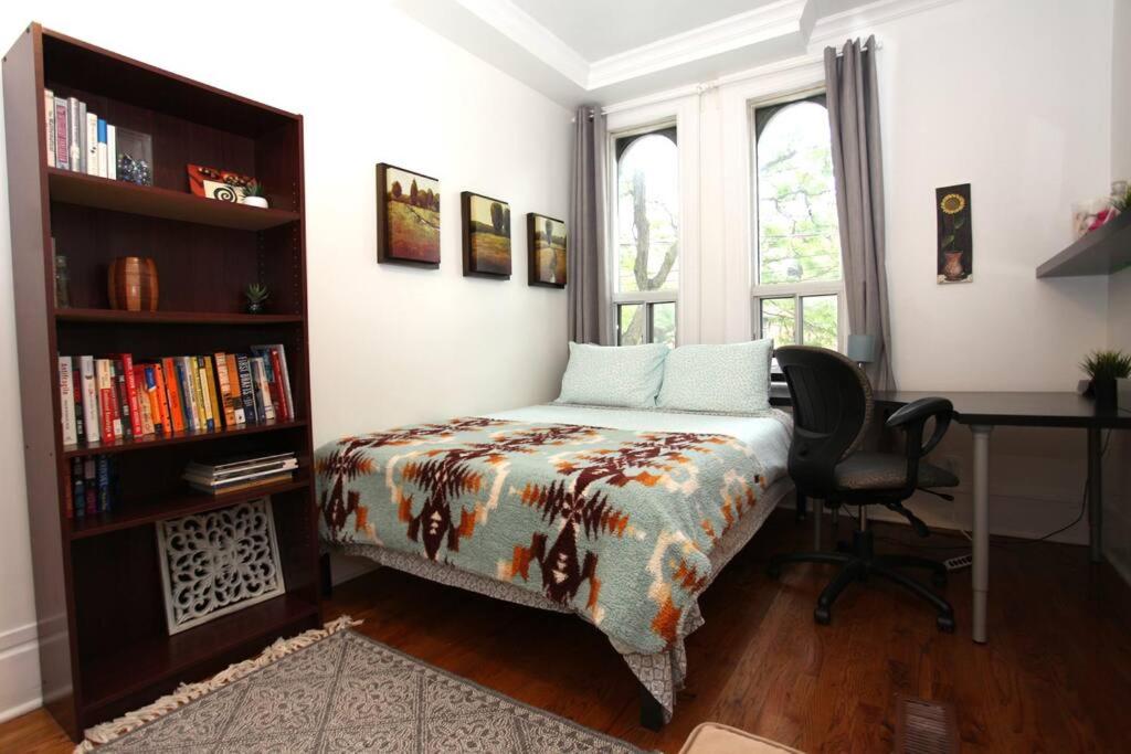 Private 3 bedroom Apartment in Downtown Toronto
